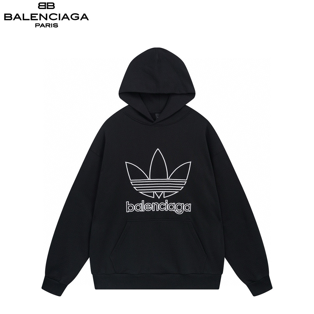 本地自取:💰250
Balenciaga/巴黎世家 25Fw刺绣三叶草连帽卫衣
面料采用巴黎ZP定织定染全棉大卫衣.克重450克,布面干净.布纹清晰,柔软舒适.色牢度好.不易变色。螺纹釆用定染无色差。LOGO图案字母刺绣采用进口绣花机,字母立体饱满.巨别市场看图生产,欢迎对比。还原砖柜。版型釆用OS宽松落肩版型.男女同款
颜色:黑色
尺码:XS S M L