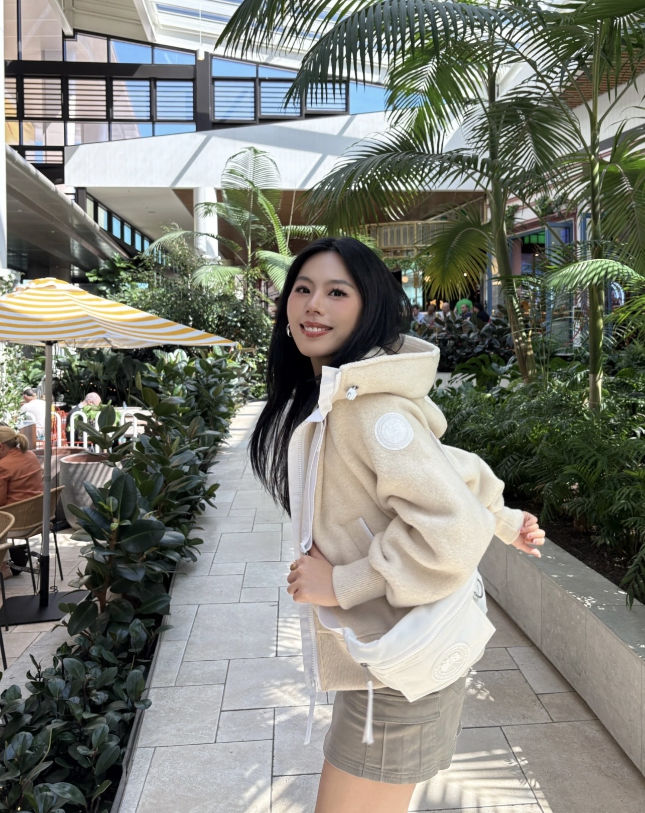 Canada Goose加拿大鹅 Chilliwack系列 SS25 白标 浅亚麻黄 黑色彩标