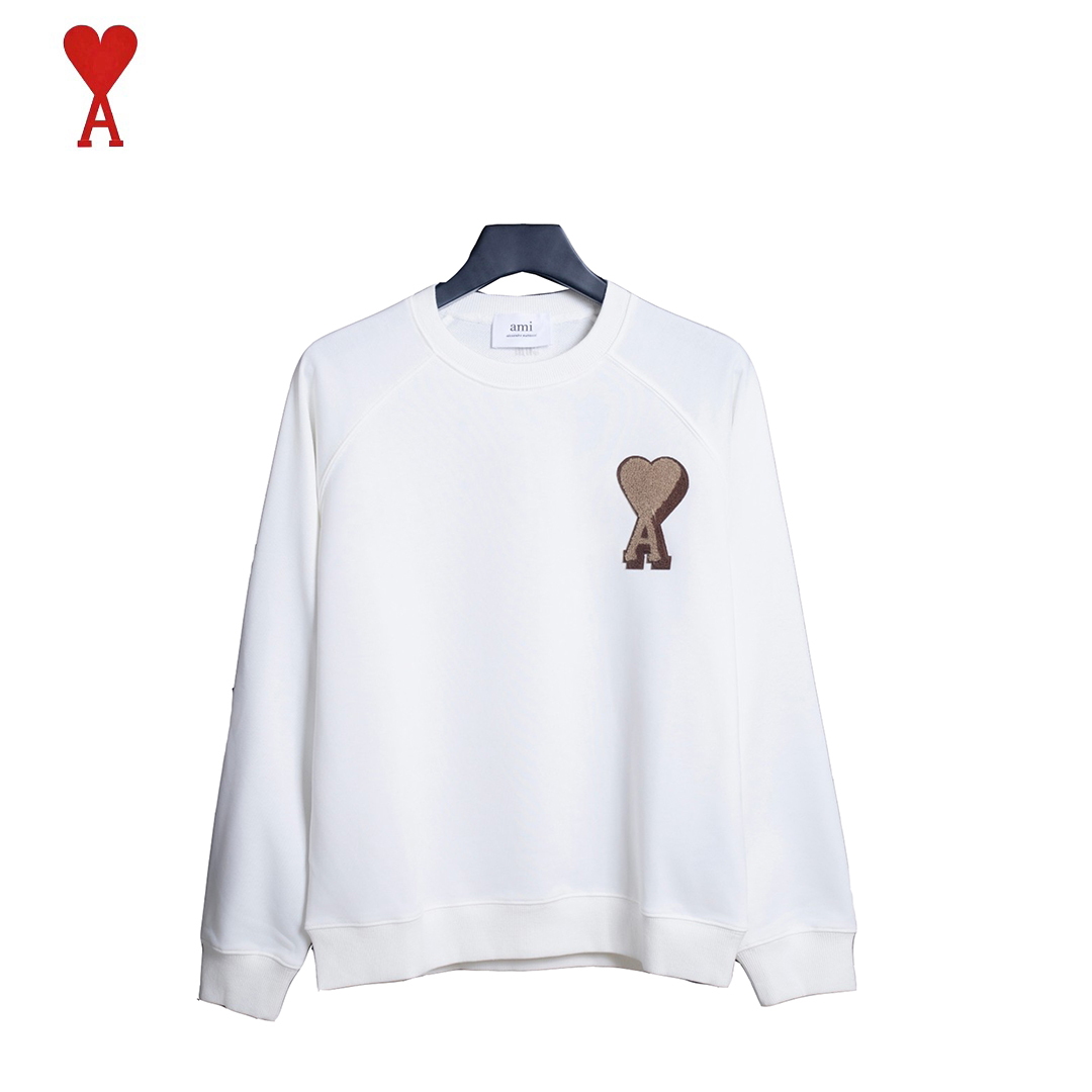 本地自取:💰200
Ami 重影爱心毛巾绣圆领卫衣
抛开一切乱七八糟的话术 我们直接来到商品参数:
✅ 380g定制粗糙手感面料
✅正确插肩袖做工 每一处细节100%还原官网
✅螺纹采用500g高克重重磅纯棉螺纹 同缸同色定织定染 与面料无色差 机洗水洗不易变形
✅织带采用定染高密高厚度V型织带 对标官网
✅吊牌侧面悬挂 官网正确版本 2025版两张水洗唛 区别市面3张4张的乱贴错误版本
✅版型遵照官网 全球购上架无压力
✅正确12c高克重包装
Size:S-XL
颜色:黑色