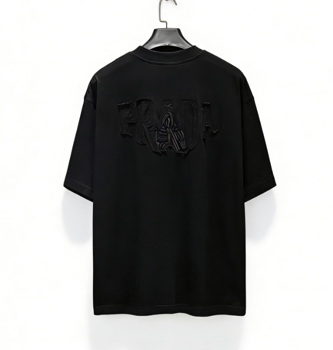 Prada/普拉达 26ss 破贴布绣短袖 白色 黑色-Chinese UA Cheap High Quatity Brand Clothes Bags handbags Sneakers wholesale wholesaler seller from China Factory suppliers Fashion Clothing Shoes best Quality Beautiful Price Prada/普拉达 26ss 破贴布绣短袖 白色 黑色
