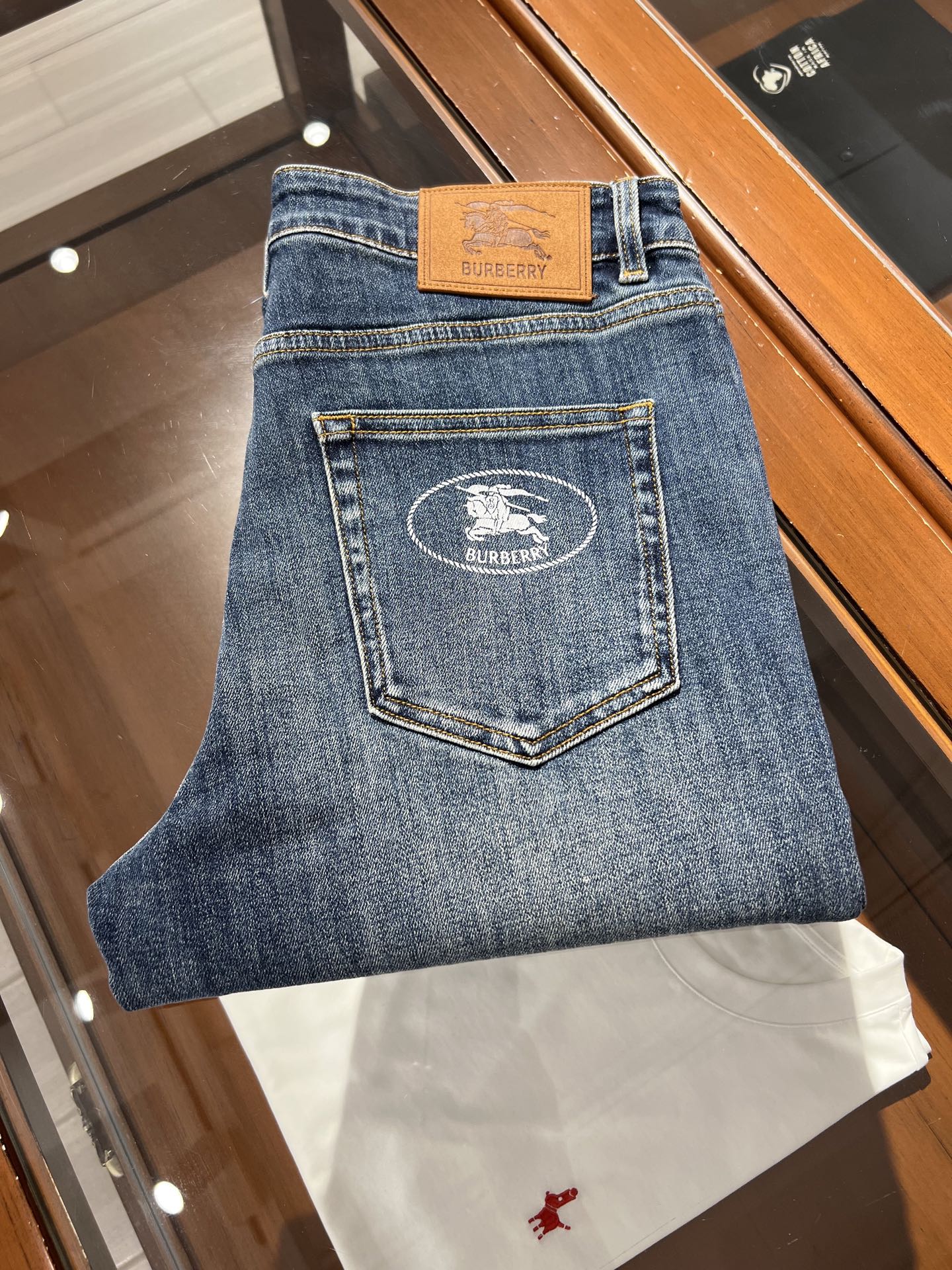 🆕新款，百搭休闲弹力直筒牛仔裤，码数29 30 31 32 33 34 36