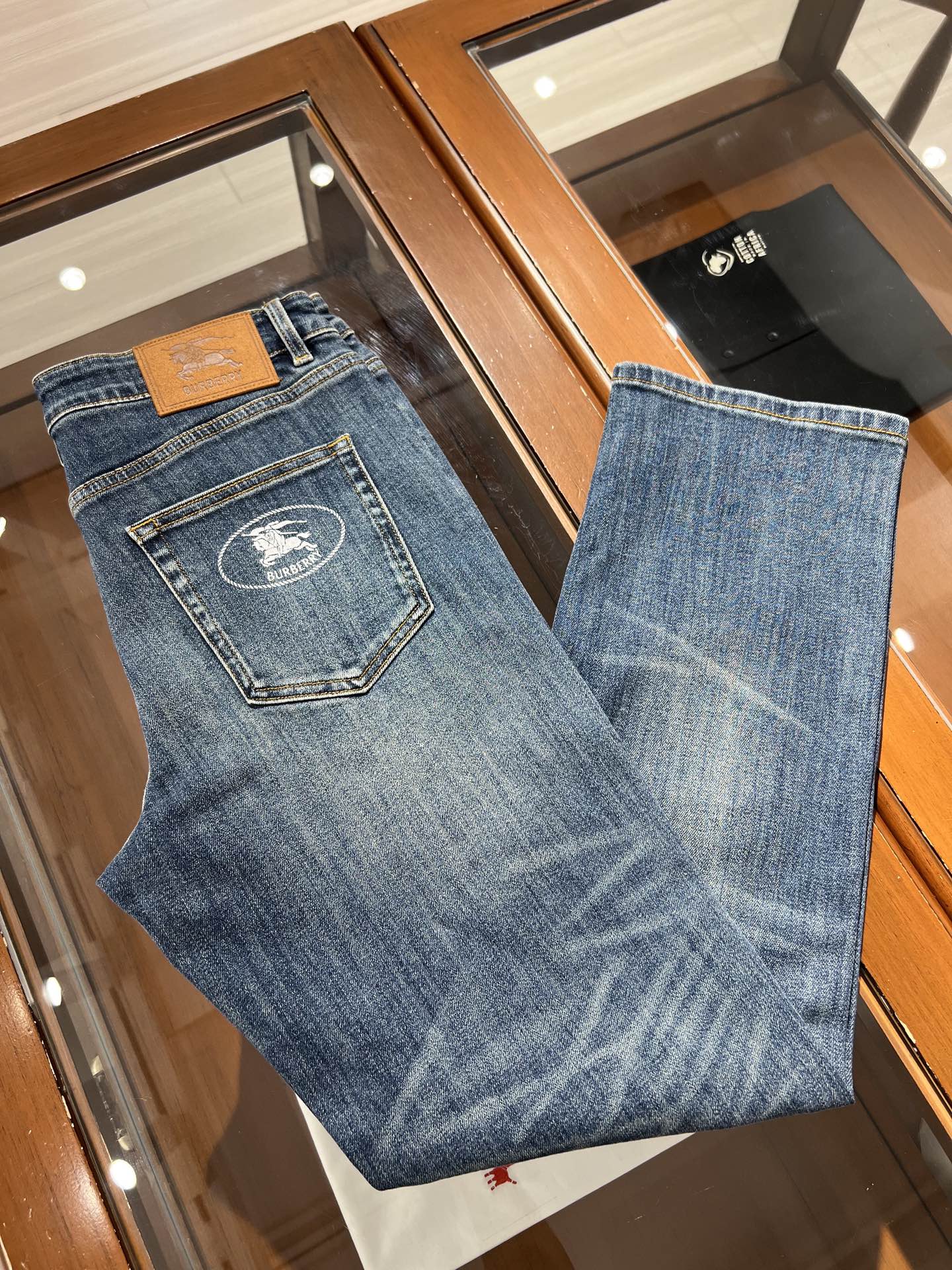 🆕新款，百搭休闲弹力直筒牛仔裤，码数29 30 31 32 33 34 36