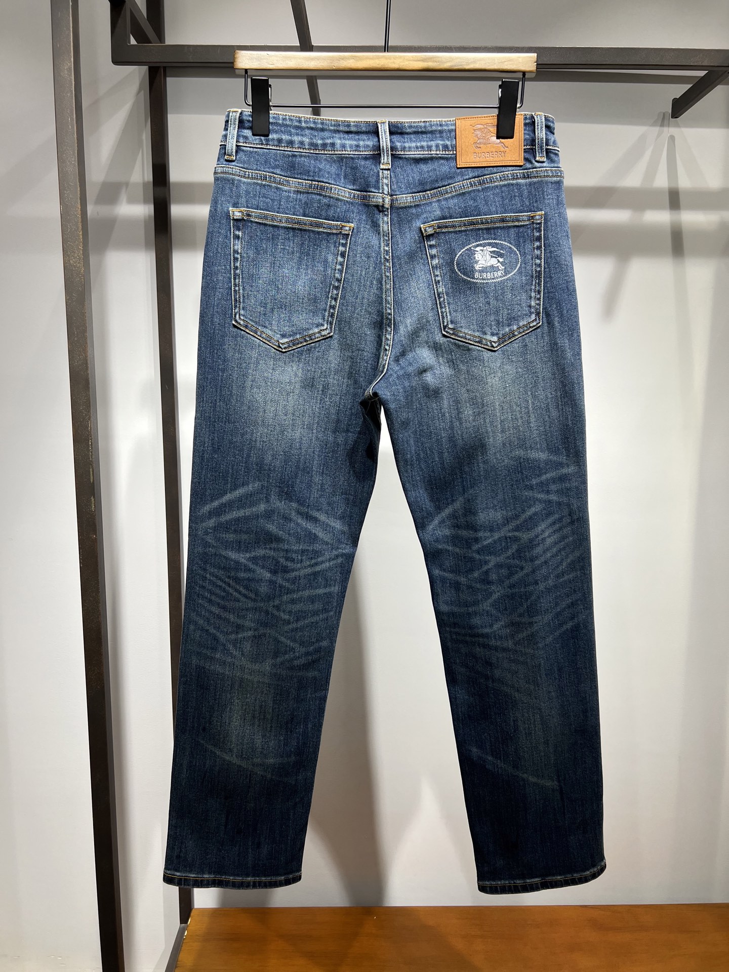 🆕新款，百搭休闲弹力直筒牛仔裤，码数29 30 31 32 33 34 36