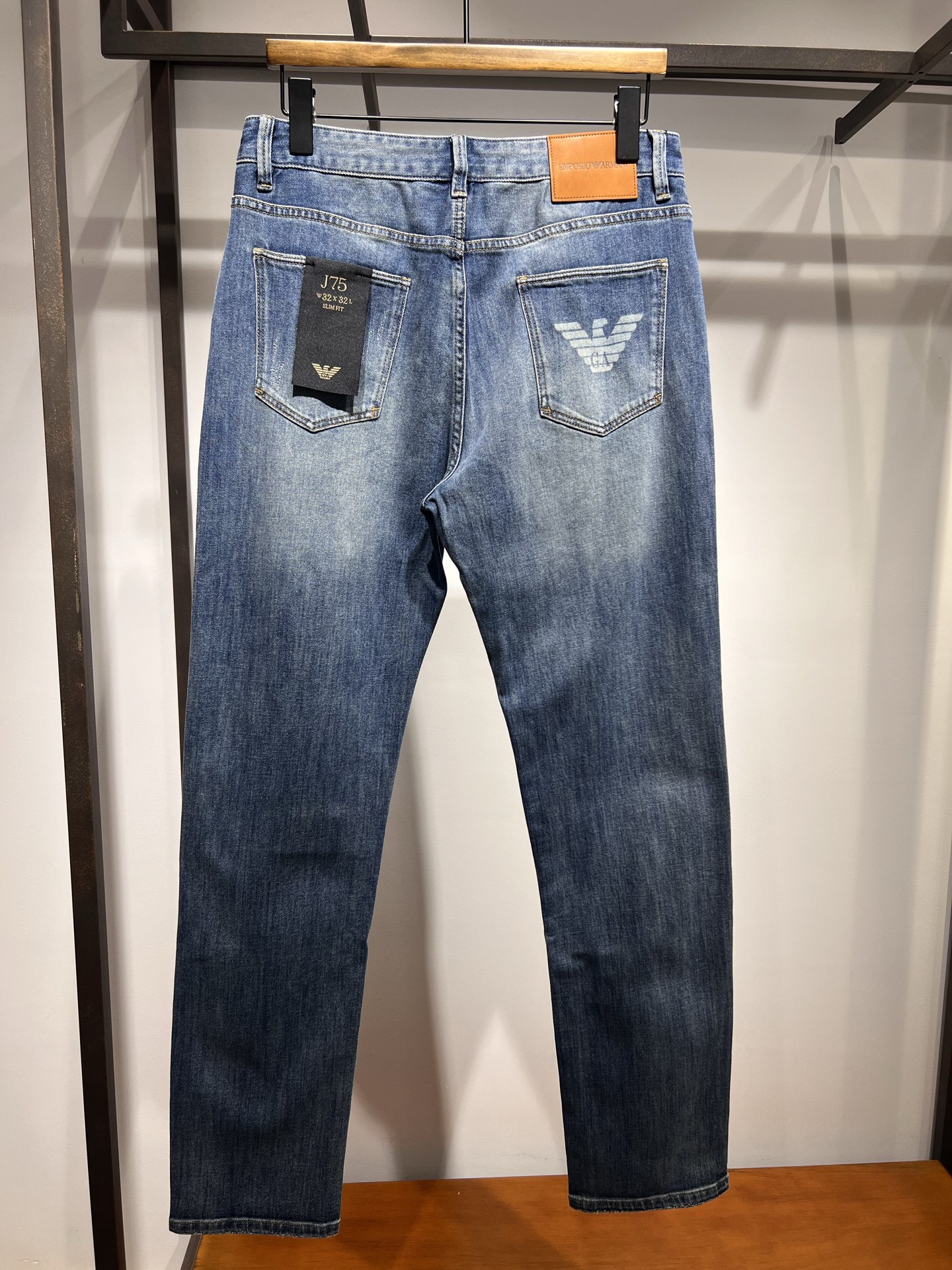 🆕新款！百搭简约常规版面料透气舒适弹力洗水牛仔裤，码数 30 31 32 33 34 36 38