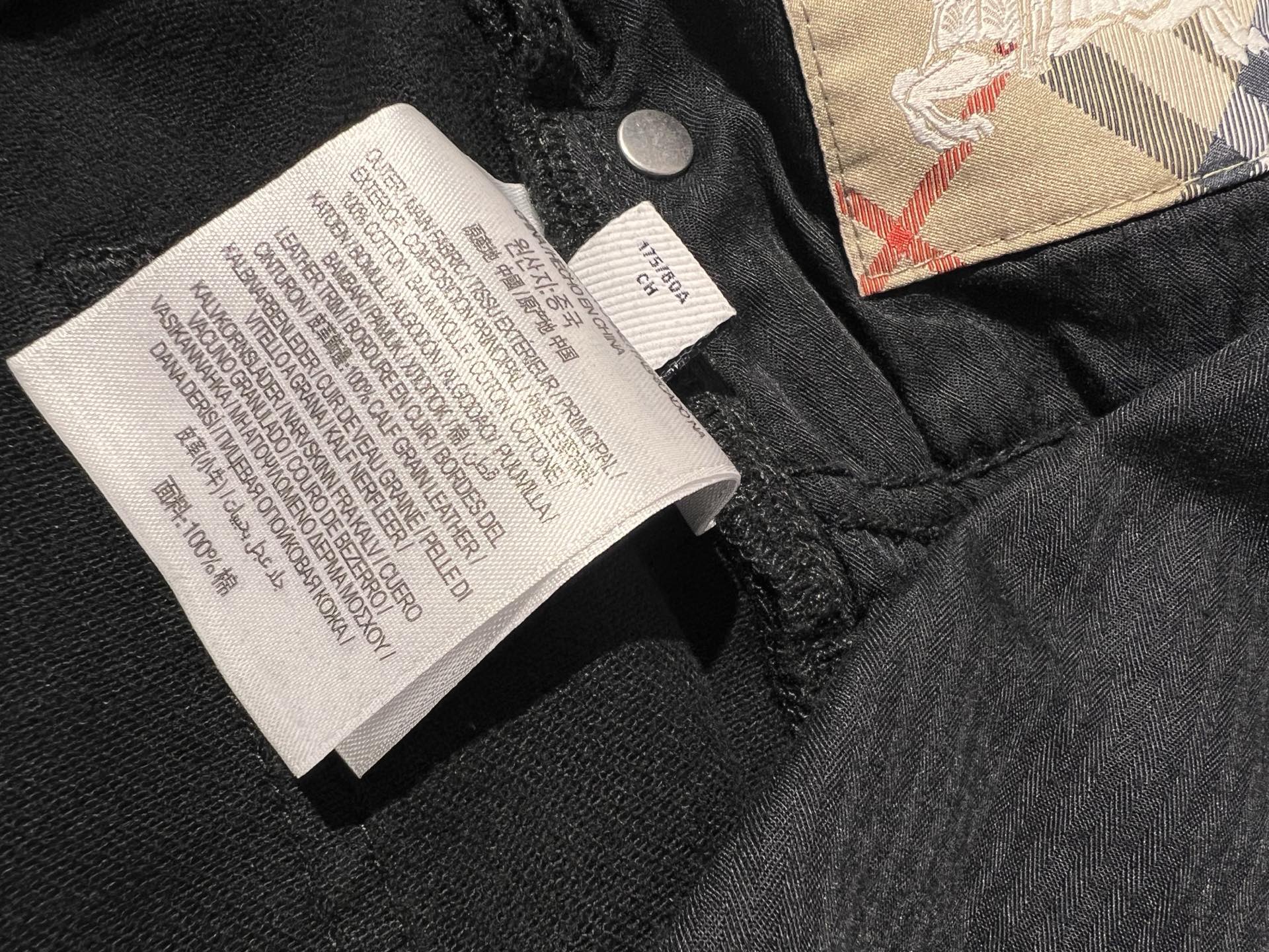 🆕新款！黑色百搭简约面料透气舒适弹力小直筒牛仔裤，码数 30 31 32 33 34 36 38