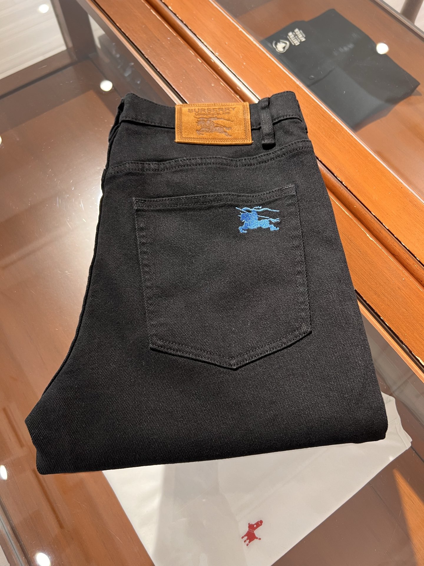 🆕新款！黑色百搭简约面料透气舒适弹力小直筒牛仔裤，码数 30 31 32 33 34 36 38