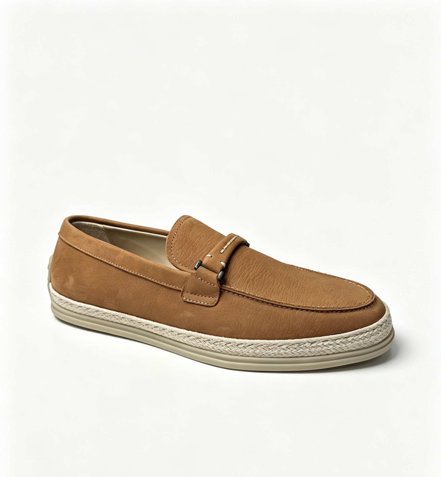 NO:834221,TODS Tod's loafers are made of fine calfskin, with a breathable water-dyed cowhide lining, embellished with lock brand logos, special weaving graphics on the waistband, and rubber bean soles. They are casual and versatile and are an evergreen style in the shoe cabinet. Customized sizes 39-45, 38, 46, Tod's, loafers, cowhide19860909TODS托德斯本款乐福鞋以细腻小牛皮制成,精选透气水染牛皮内里,点缀锁扣品牌标识,围条特殊工艺编织图形,橡胶豆豆鞋底,休闲百搭,是鞋柜常青款.码数39-45,38,46订做,,Tod's,loafers,cowhide,Men's shoes