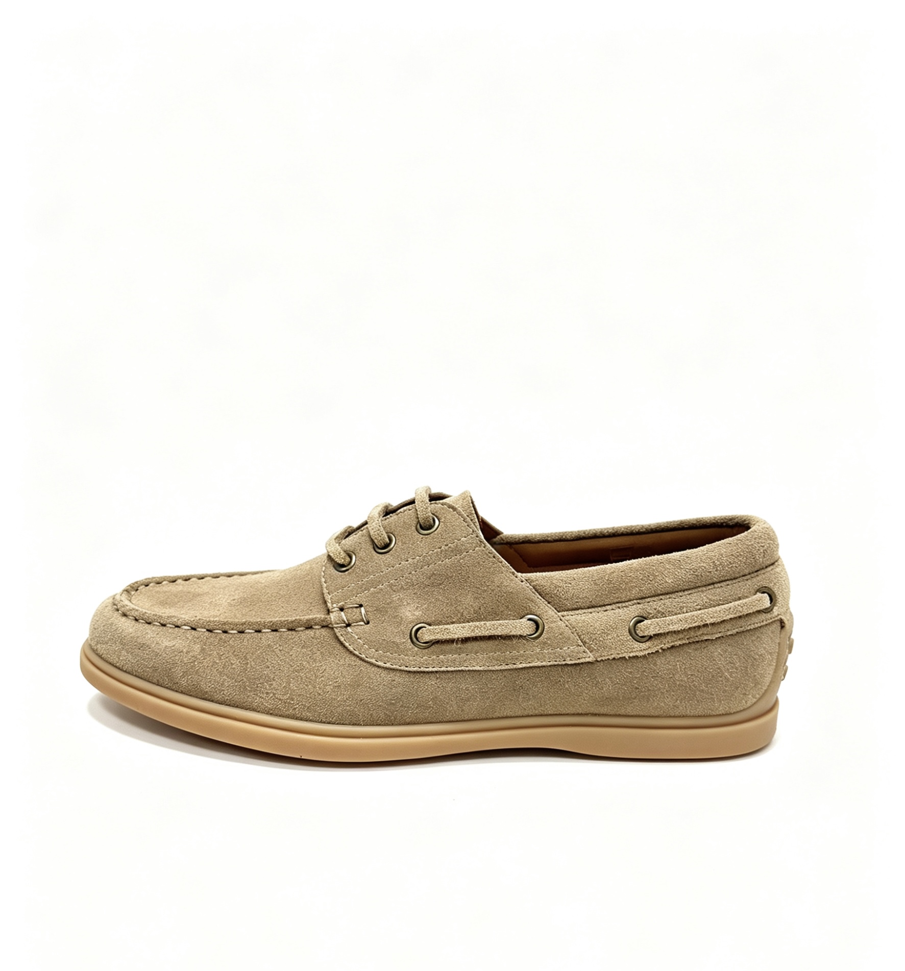 NO:850787,TODS boat shoes are made of fine calfskin, with a breathable water-dyed cowhide lining, embellished with a special braided bow, hand-stitched, decorated with a T letter pattern, and a rubber sole embellished with special three-dimensional details for a comfortable foot feel. It interprets craftsmanship with elegant and refined urban taste. It has exquisite workmanship, smooth and comfortable rubber sole, casual and versatile, and is an evergreen shoe cabinet. Customized sizes 39-45, 38, 46, Tod's,cowhide19860909TODS托德斯本款船鞋以细腻小牛皮制成,精选透气水染牛皮内里,点缀特别的编织蝴蝶结,手工缝制,饰以T字母图案,橡胶鞋底点缀特别的立体感细节,脚感舒适.以优雅精致的都市品位,诠释匠心工艺.做工精致,橡胶鞋底平稳舒适,休闲百搭,是鞋柜常青款.码数39-45,38,46订做,,Tod's,cowhide,Men's shoes