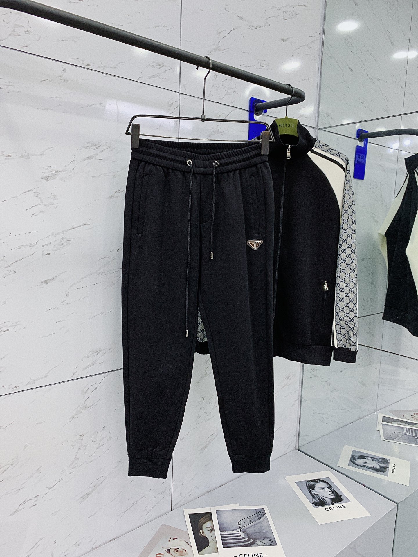 Prada Hoog
 Kleding Broek 7 -sterrencollectie
 Lentecollectie Casual