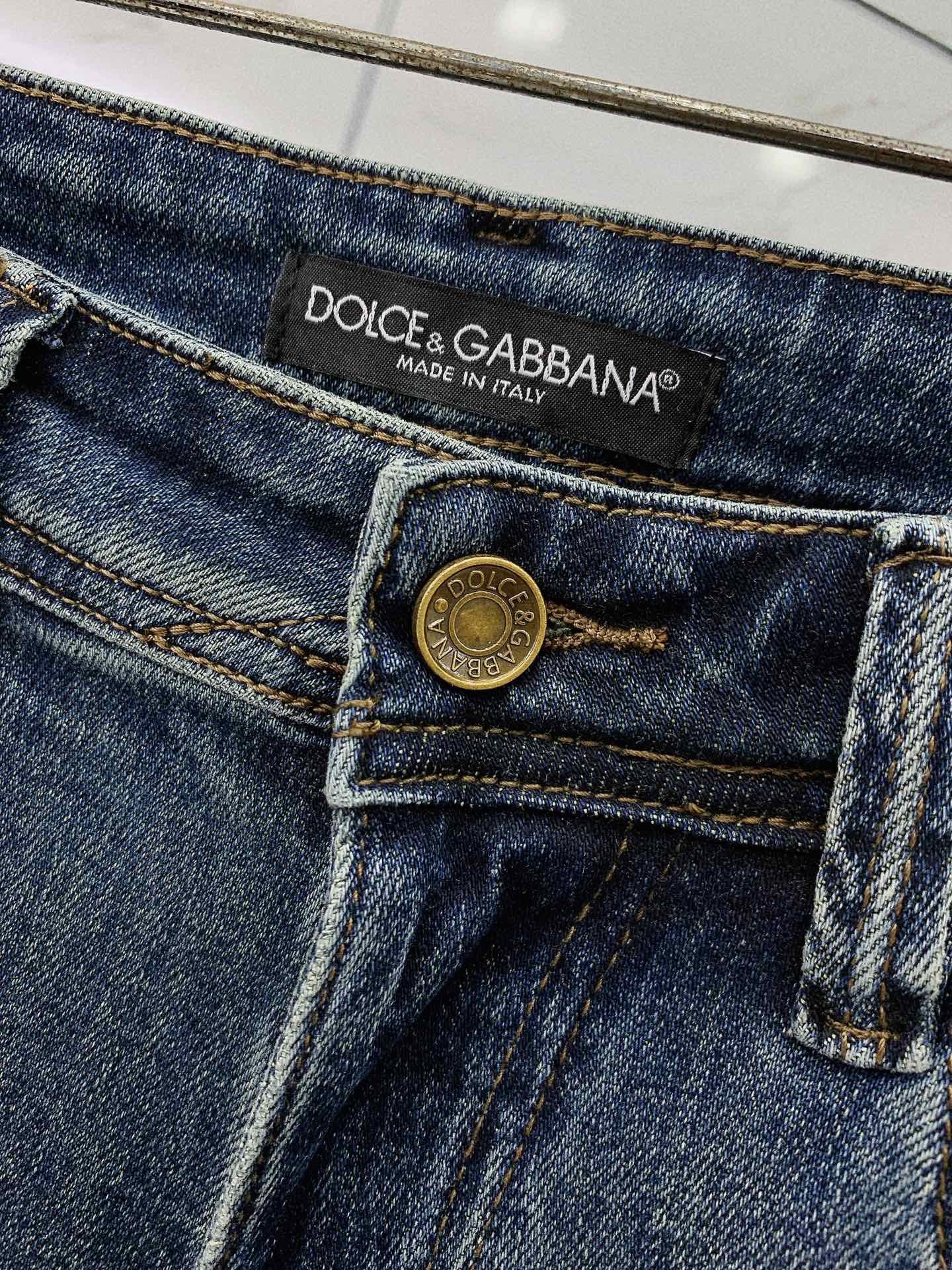 DOLCE&GABBANA杜嘉班纳2024SS早春新品时尚休闲牛仔裤进口水洗弹力面料上身舒适透气有弹力客