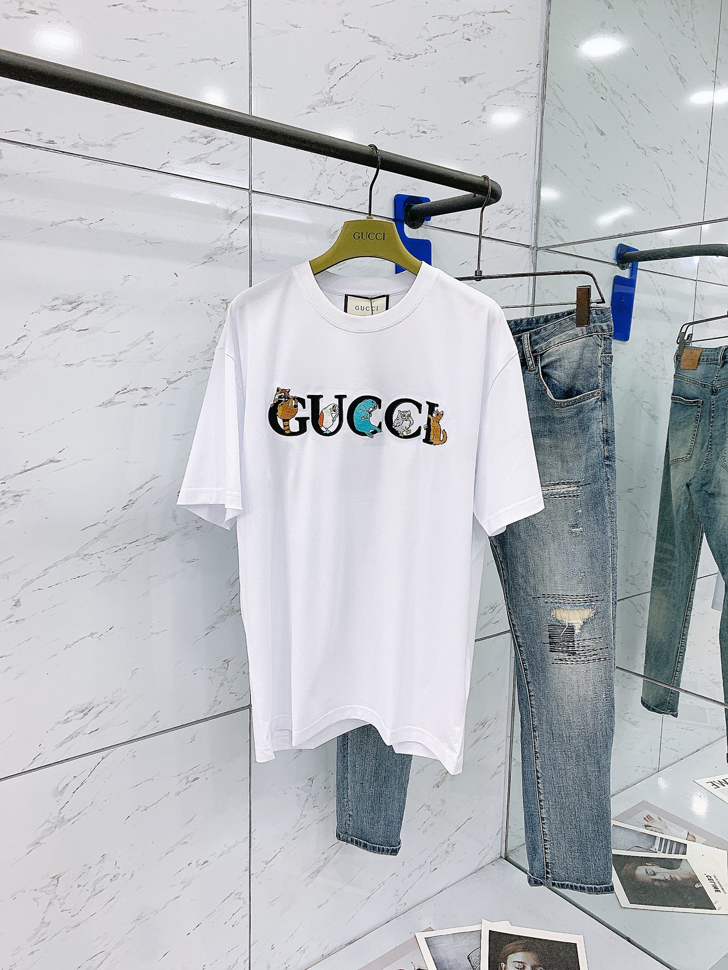 Gucci古驰2024SS春夏新品动物字母章仔刺绣短袖重磅级尤物单品官网在售系列奢侈一线大牌的御用面料厂