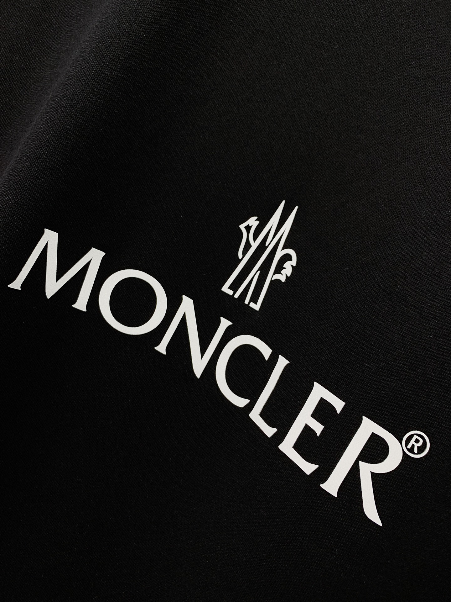 Moncler蒙口2024SS春夏新品限定款休闲短袖重磅级尤物单品官网在售系列奢侈一线大牌的御用面料厂织
