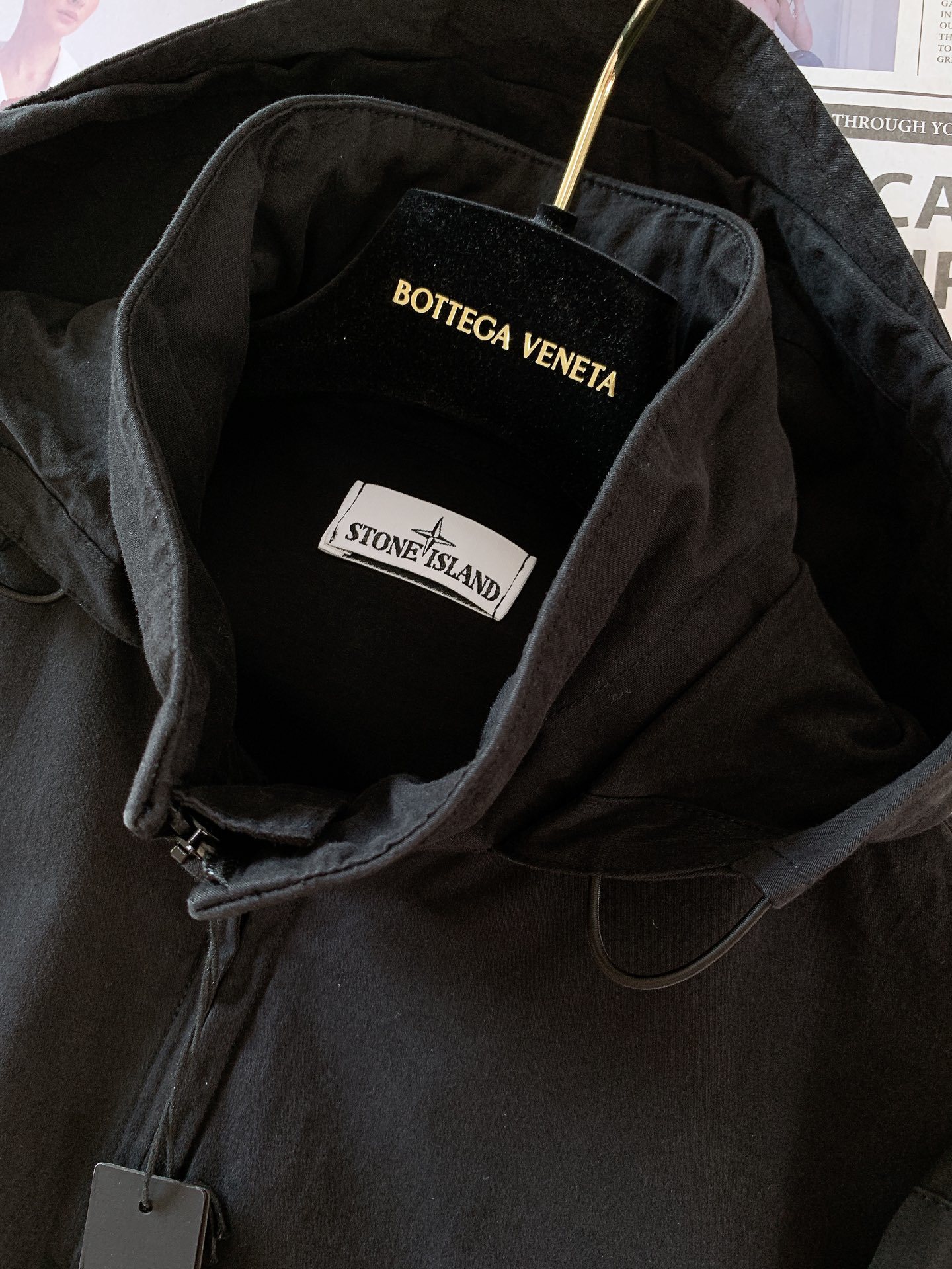 Stone Island 石头岛 连帽工装休闲夹克风衣外套,罗马尼亚订单,助你完美登岛!
真神仙单品