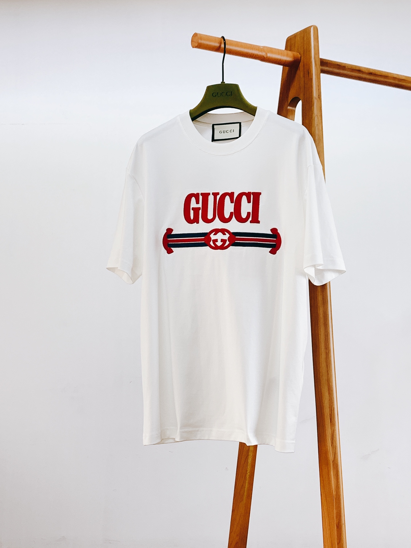 Gucci Clothing T-Shirt Embroidery Unisex Spring/Summer Collection Short Sleeve