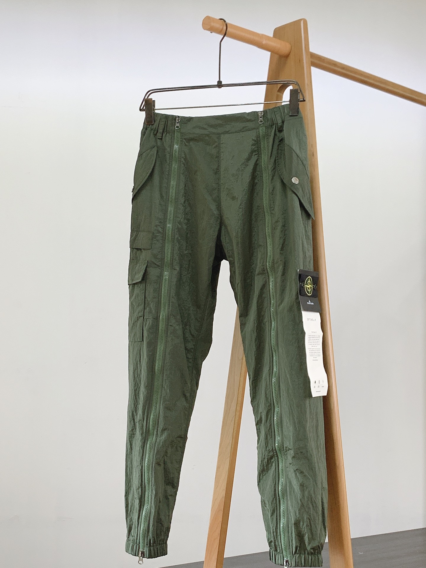 
Stone Island 石头岛 极品未见，即可到来！！！顶品质日本订单….春夏新款 “石头岛抽绳长裤