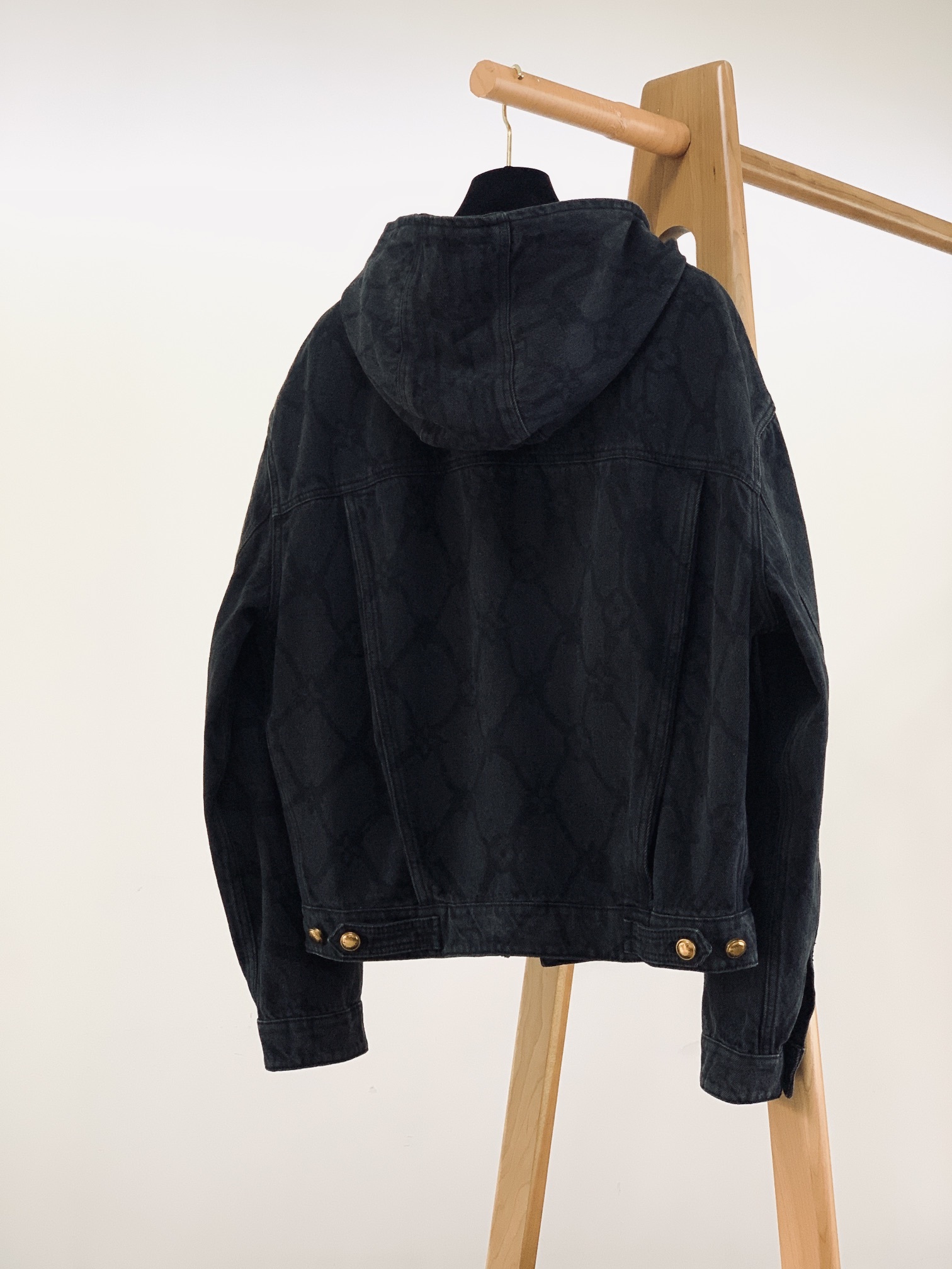 LouisVuitton 路易威登 Pharrell williams x 1v 24ss Damie