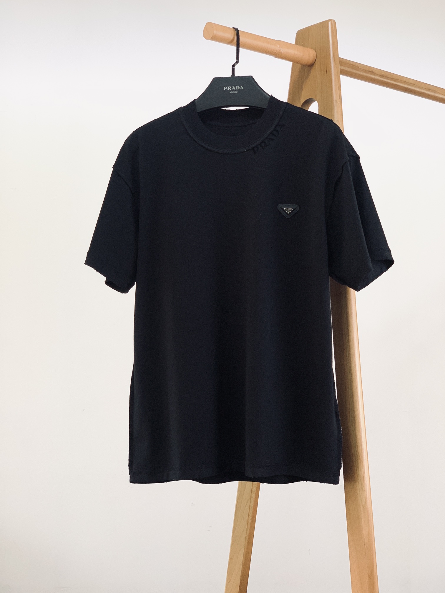 Shop the Best High Quality
 Prada mirror quality
 Clothing T-Shirt Unisex Cotton Fall Collection Short Sleeve