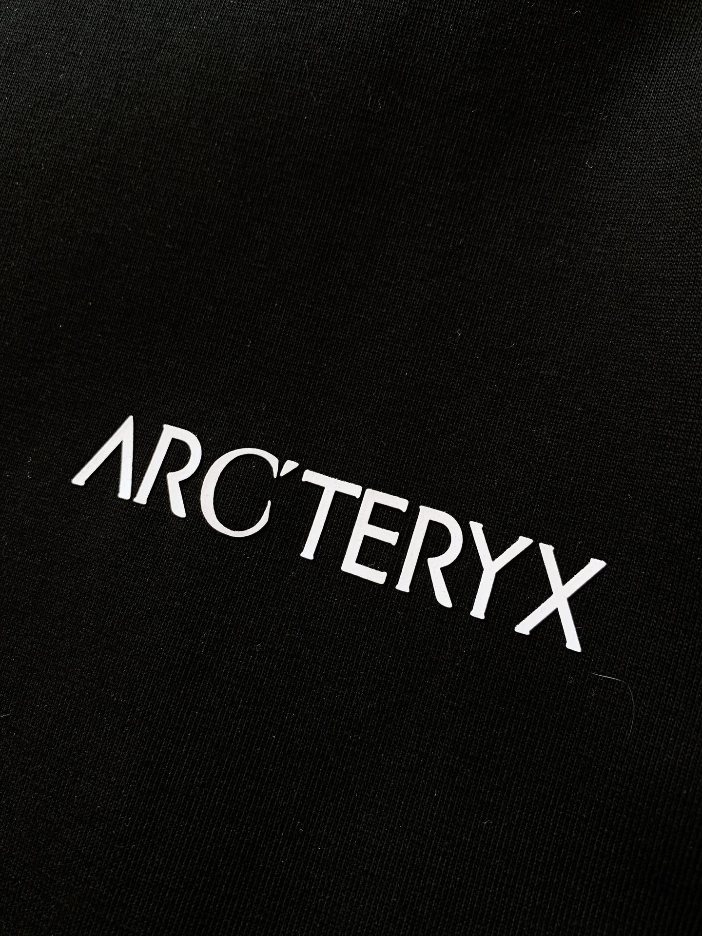 ARCTERYX始祖鸟2024FW早秋新品小众设计师行走的艺术品帅气清爽的设计让人第一眼就陷入你的魅力满