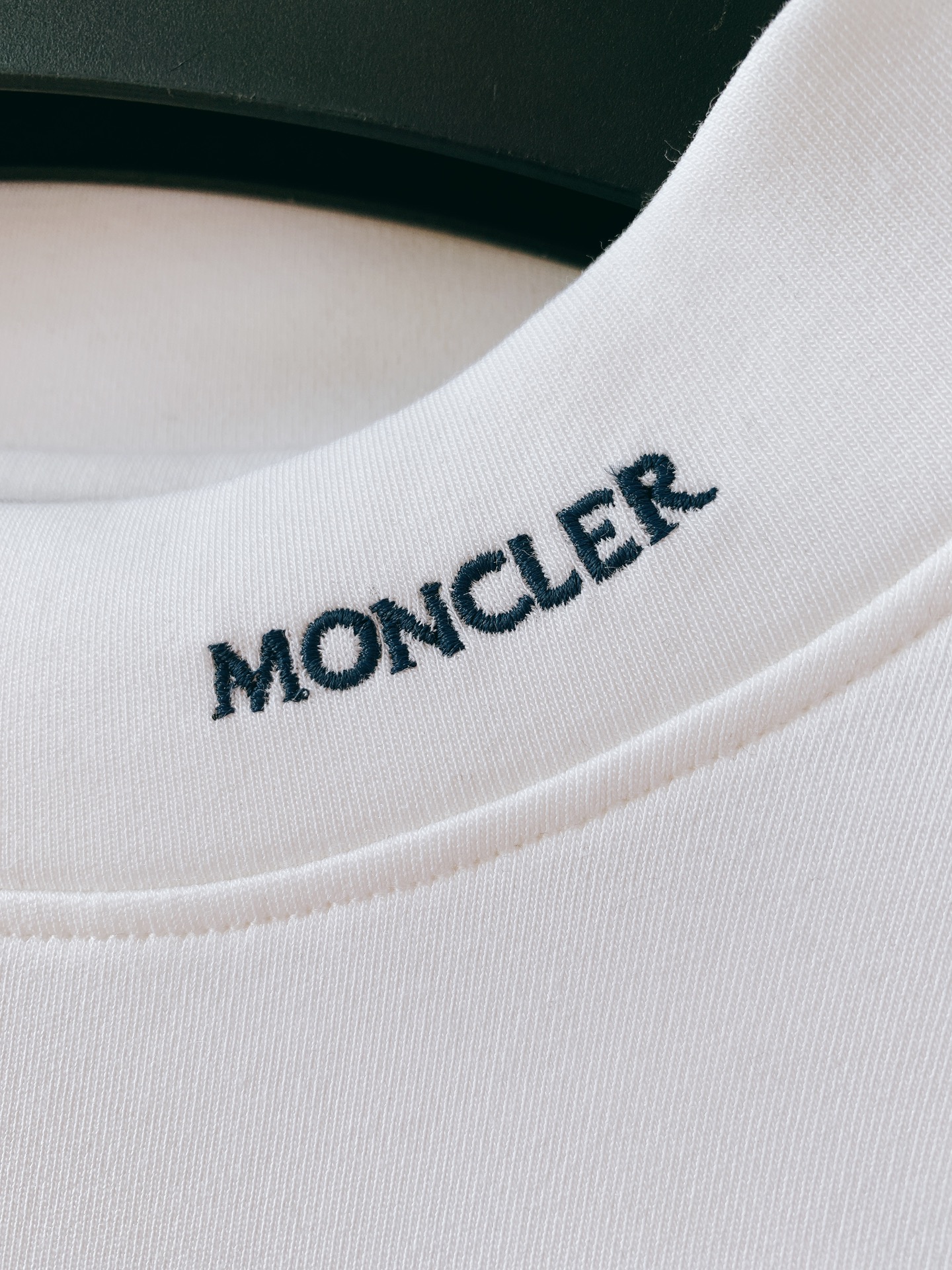 Moncler蒙口2024FW早秋新品圆领长袖打底衫立体感logo廓形半袖打底T恤高支埃及长绒棉手感面糯