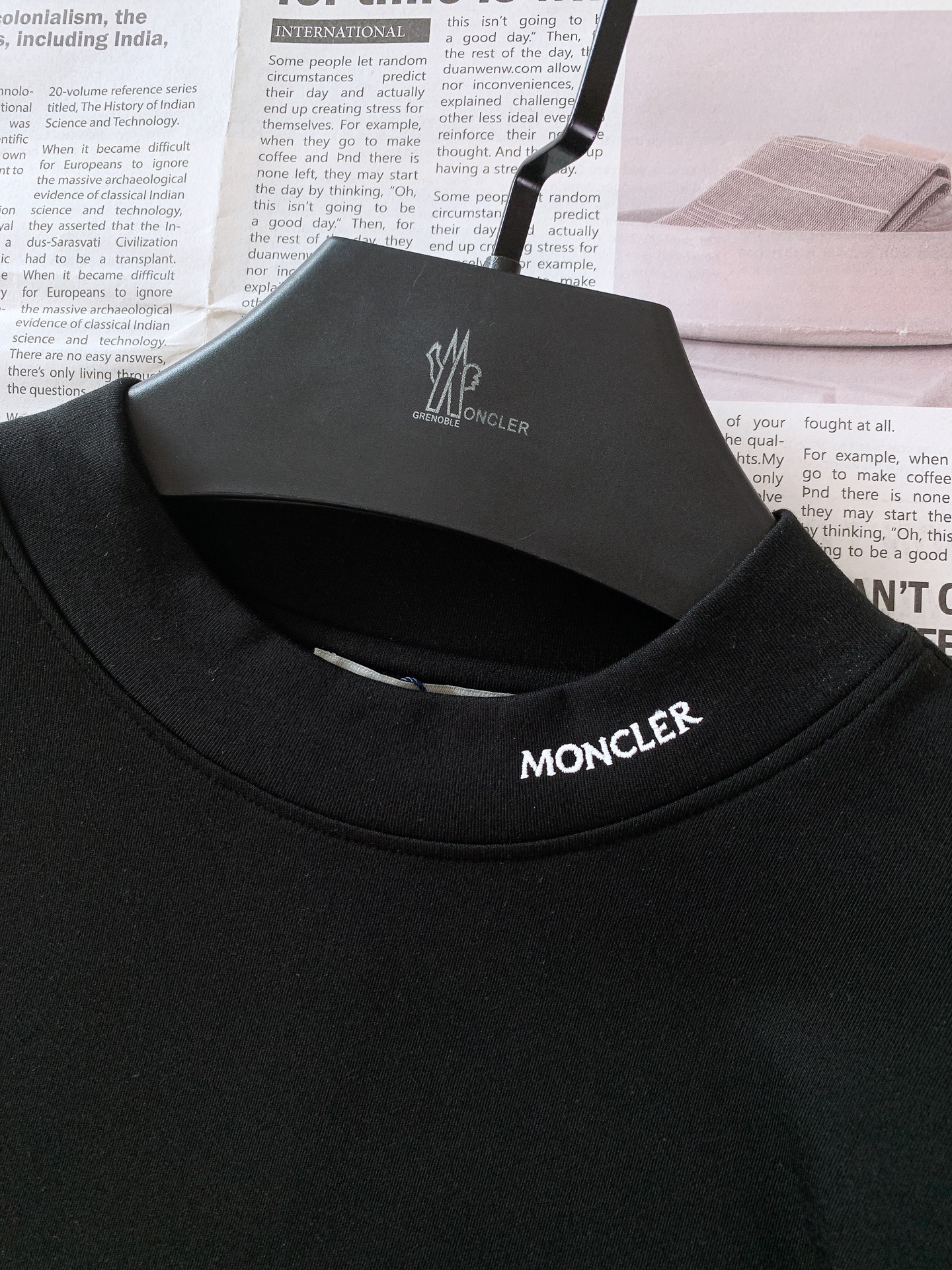 Moncler蒙口2024FW早秋新品圆领长袖打底衫立体感logo廓形半袖打底T恤高支埃及长绒棉手感面糯