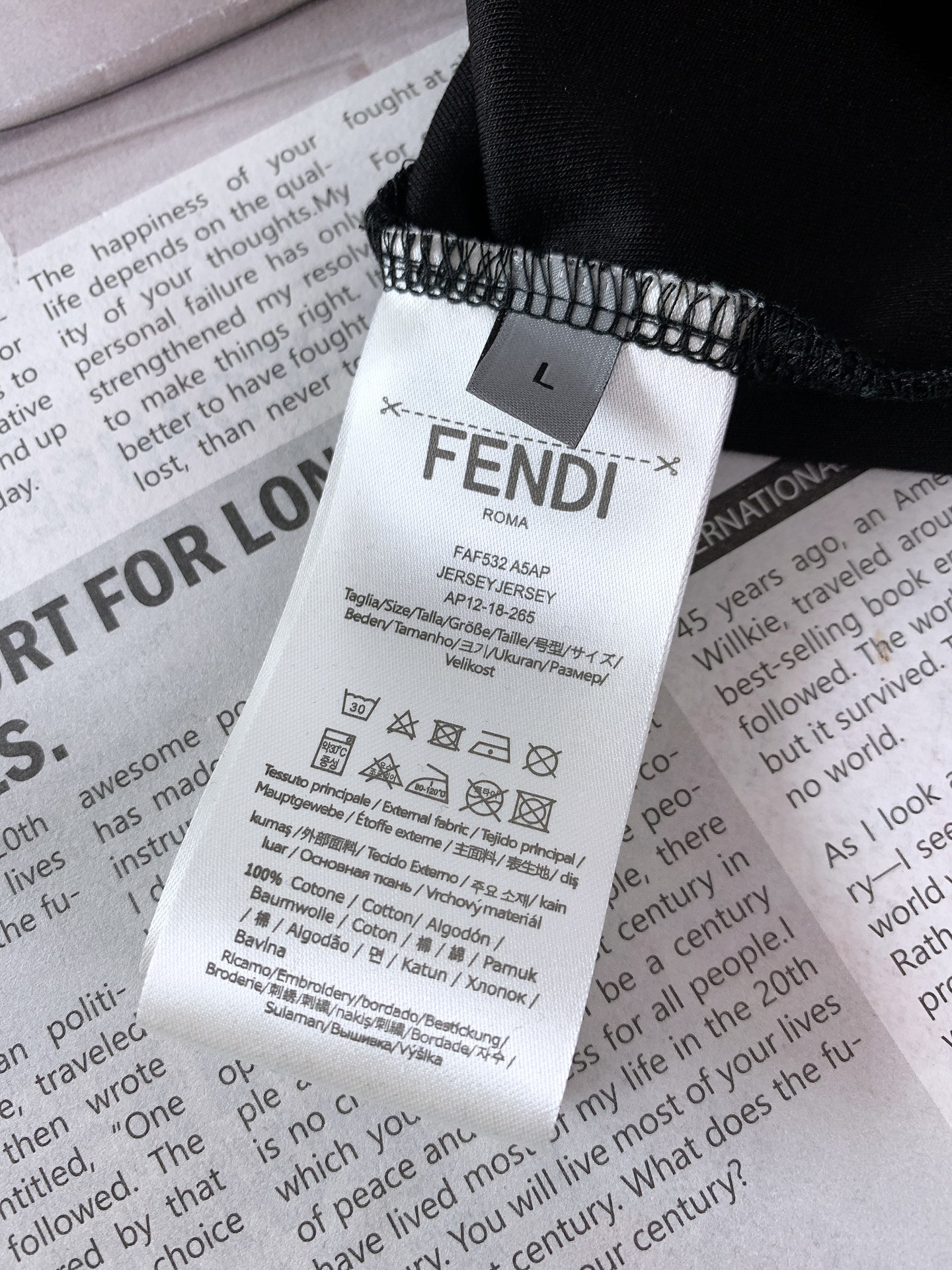 Fendi芬迪2024FW早秋新品加厚半袖打底T恤立体感logo廓形半袖打底T恤甄选进口高级空气柔棉手感