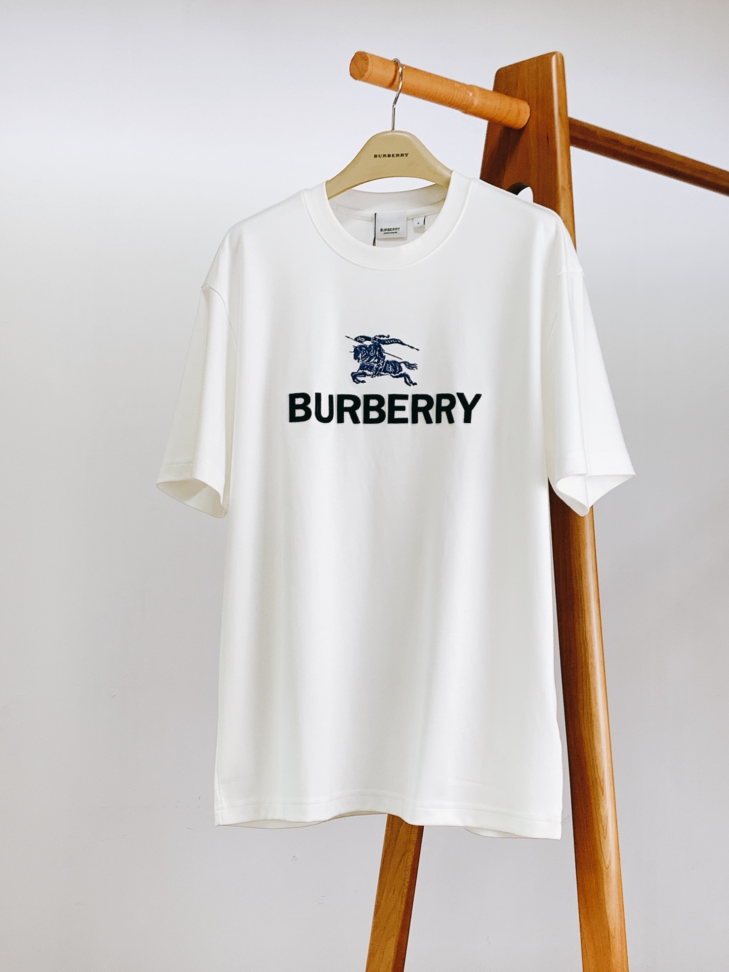 Burberry巴宝莉2024FW早秋新品加厚圆领打底T恤立体感logo微廓形半袖打底T恤定制专柜加厚匹