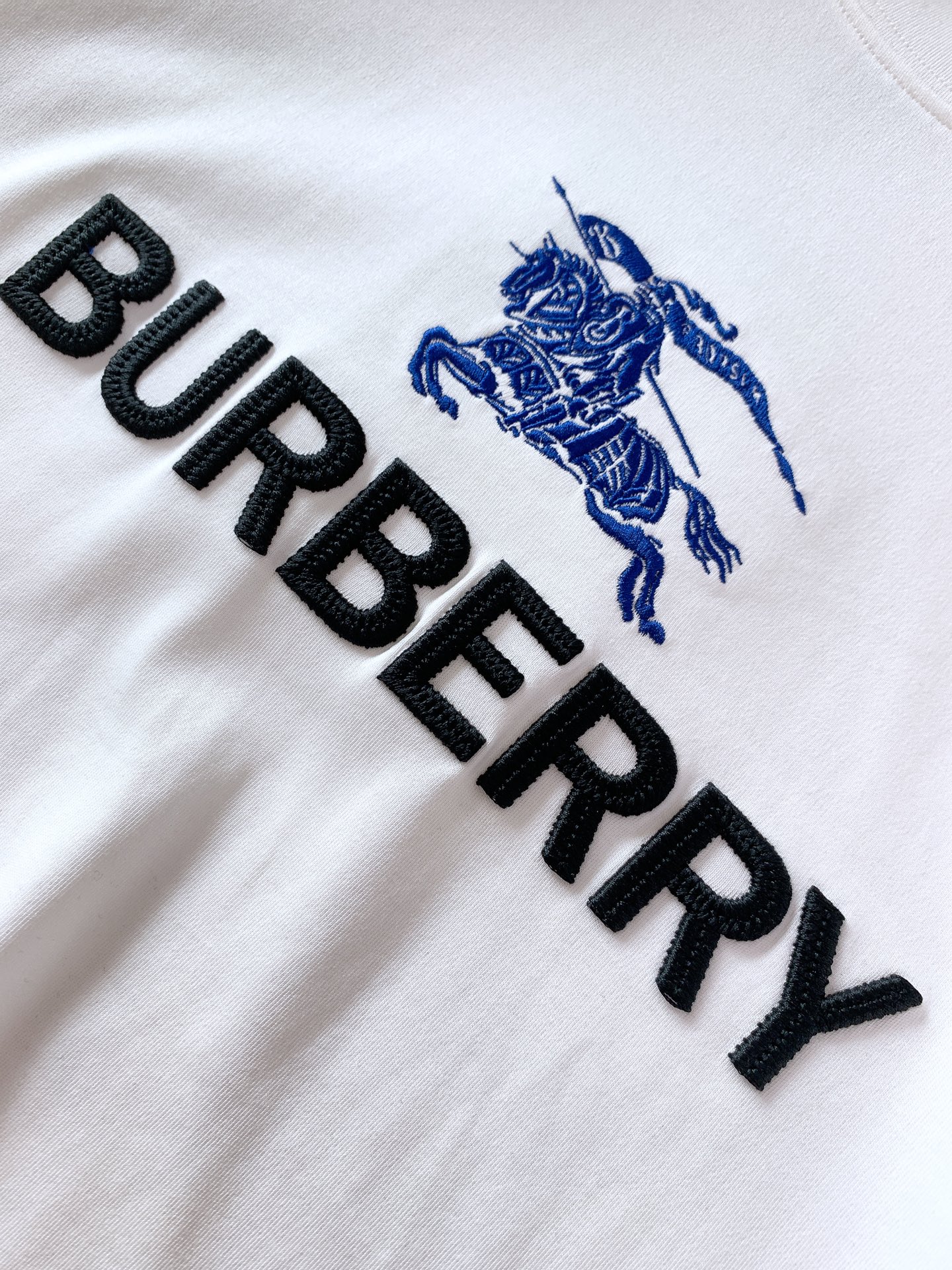 Burberry巴宝莉2024FW早秋新品加厚圆领打底T恤立体感logo微廓形半袖打底T恤定制专柜加厚匹