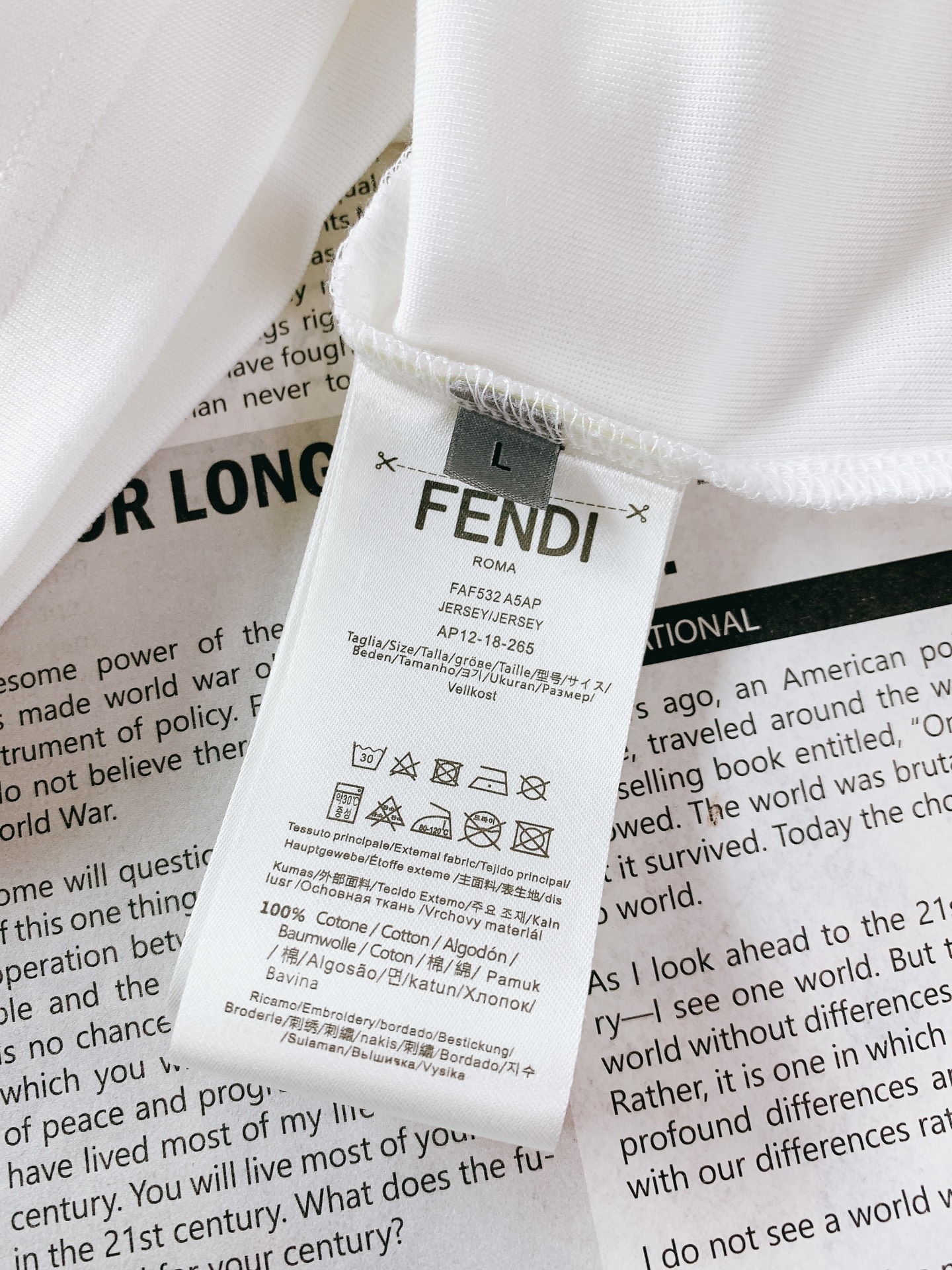 Fendi芬迪2024FW早秋新品小怪兽系列圆领打底T恤立体感logo微廓形半袖打底T恤定制雪柔棉打造手