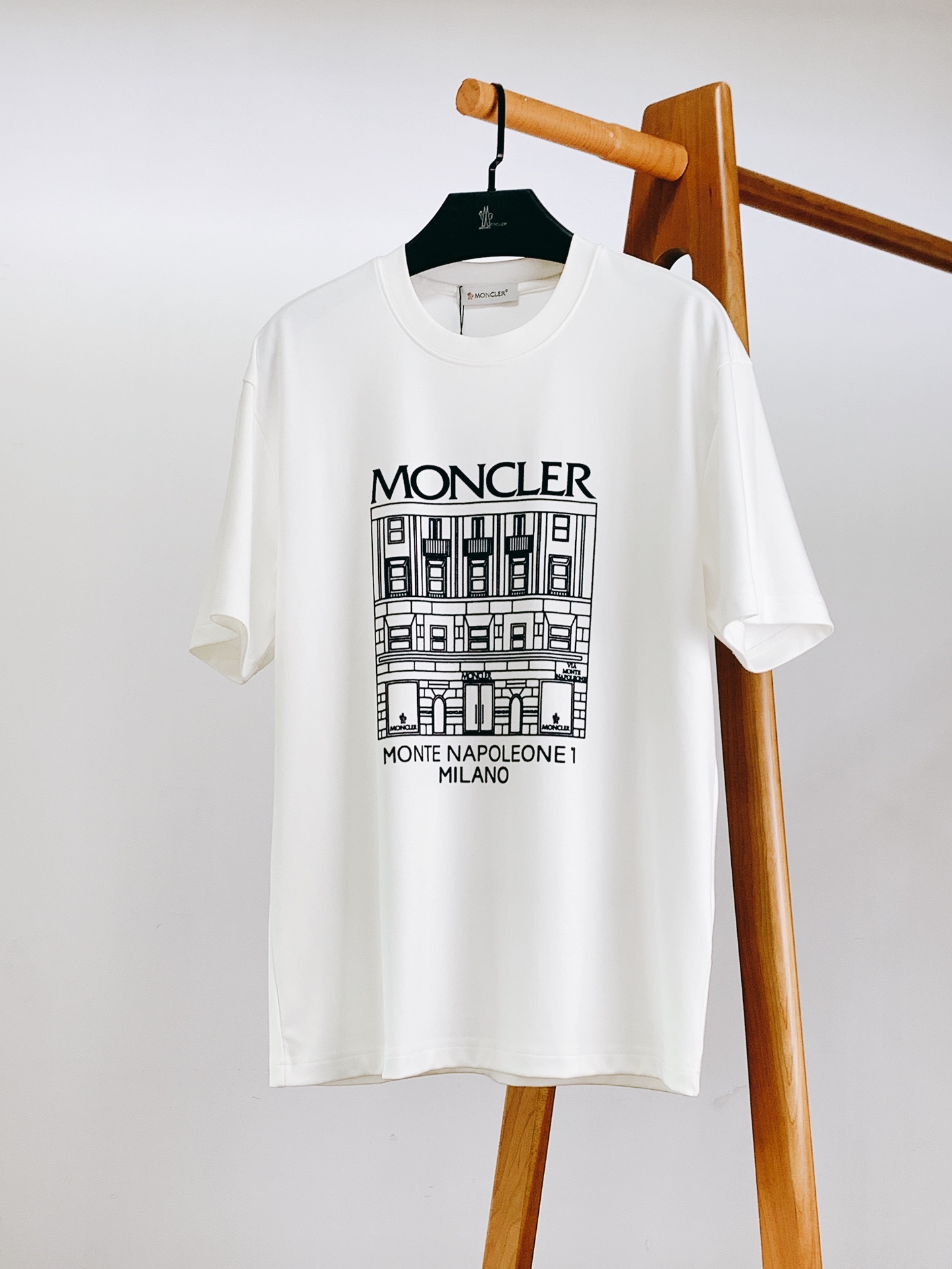 Moncler蒙口2024FW早秋新品休闲圆领打底T恤立体感logo微廓形半袖打底T恤甄选高支液氨莫棉手