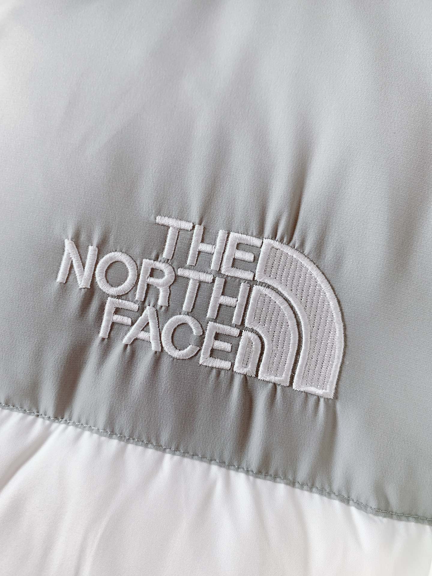 TheNorthFace北面1992袖章30周年纪念限定款羽绒服男女同款面料内胆填充经RDS联盟认证的高