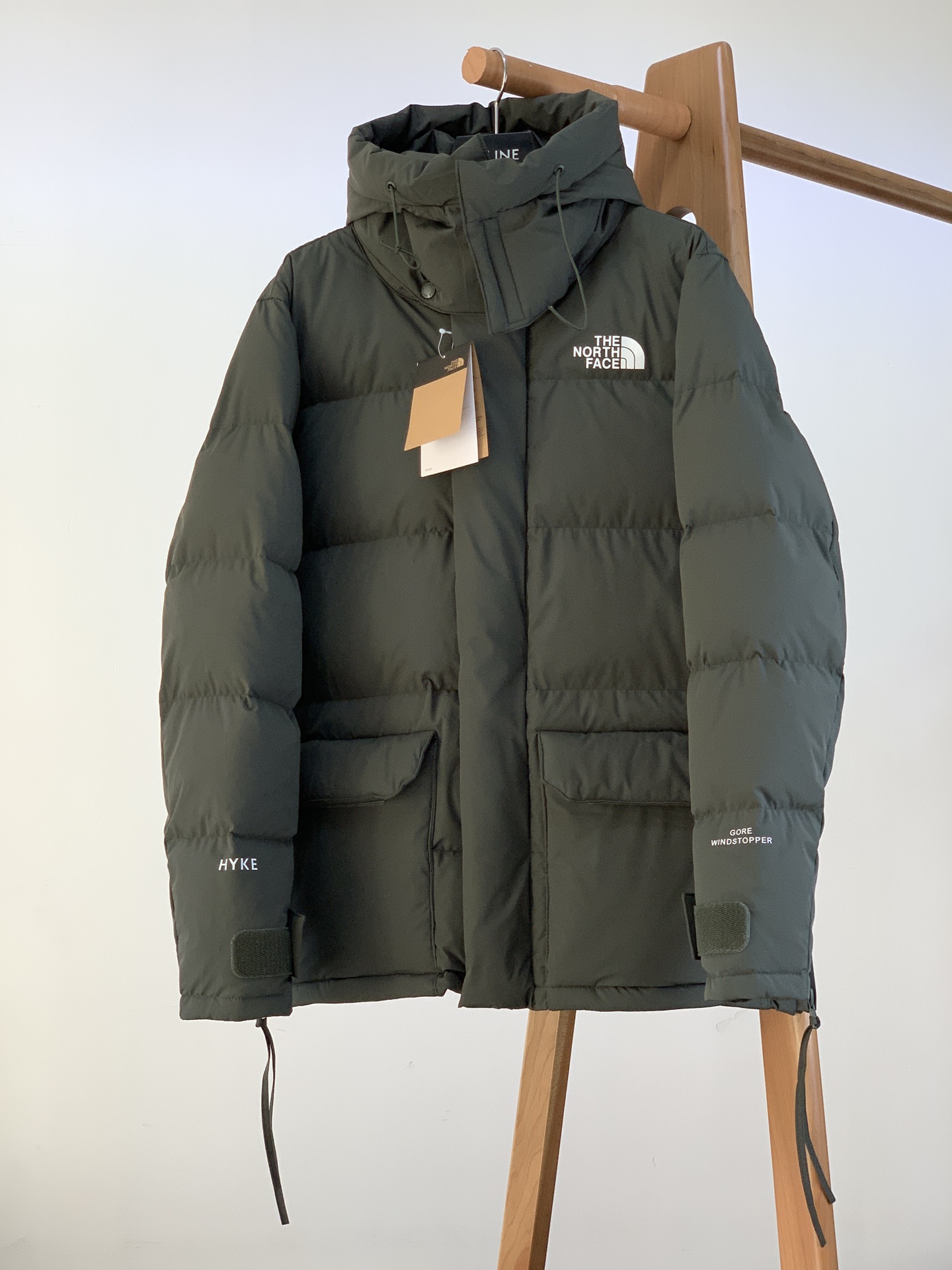 TheNorthFace北面️HYEK跨界联名巅峰极寒功能性防风羽绒服防水防雪面料！明星同款上身超好看！