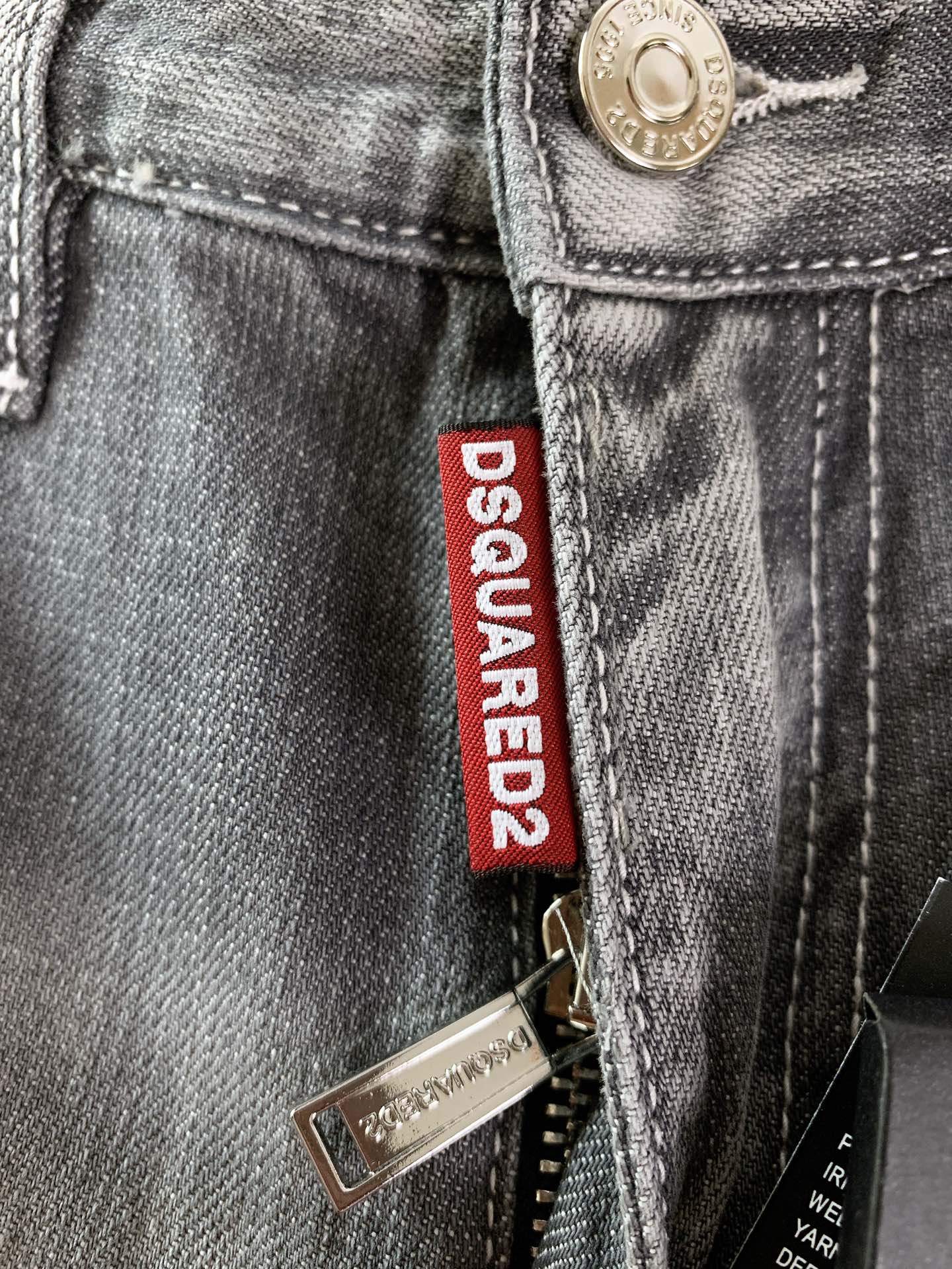 DSQUARED2D二次方2024FW秋冬新品复古工艺休闲牛仔裤独爱这一条弹力加倍的牛仔裤D家重磅牛仔裤