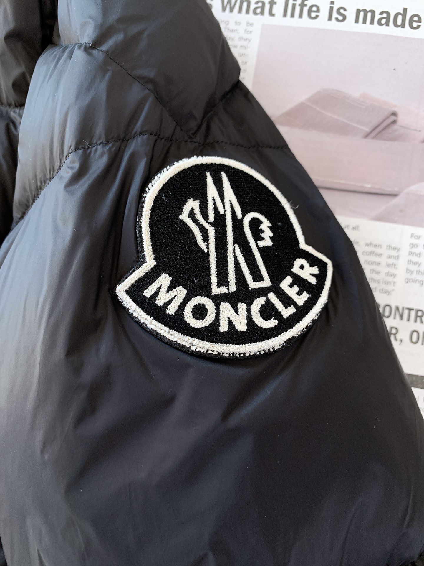 Moncler蒙口2024FW秋冬新品尼龙拼接连帽羽绒服条纹绗缝短款收身版型百搭不挑人原版定制国标90白