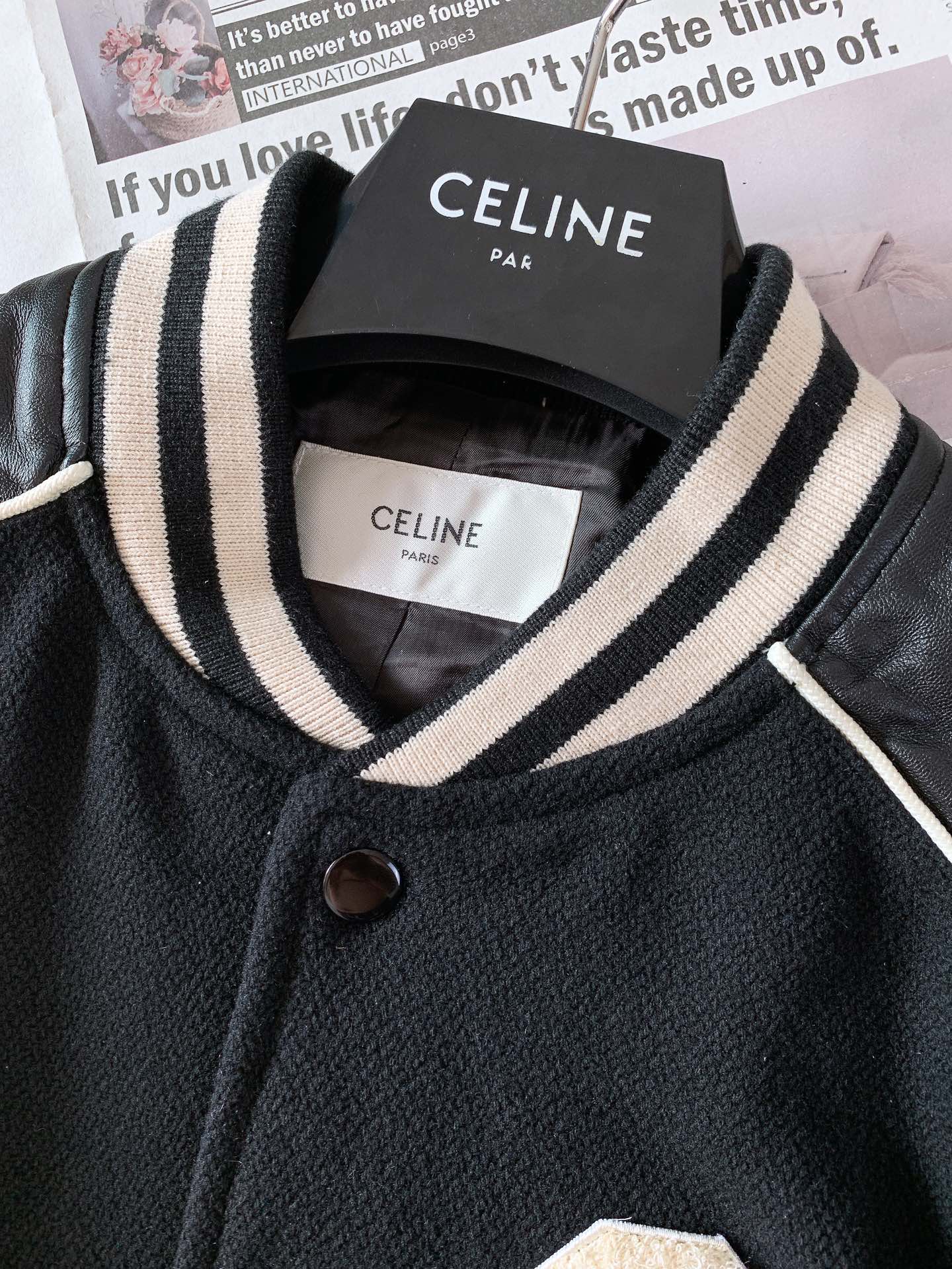 Celine赛琳字母标贴学院风棒球服夹克定制原版提花螺纹领款袖子辅料:100%羊皮革衬里:100%铜氨纤