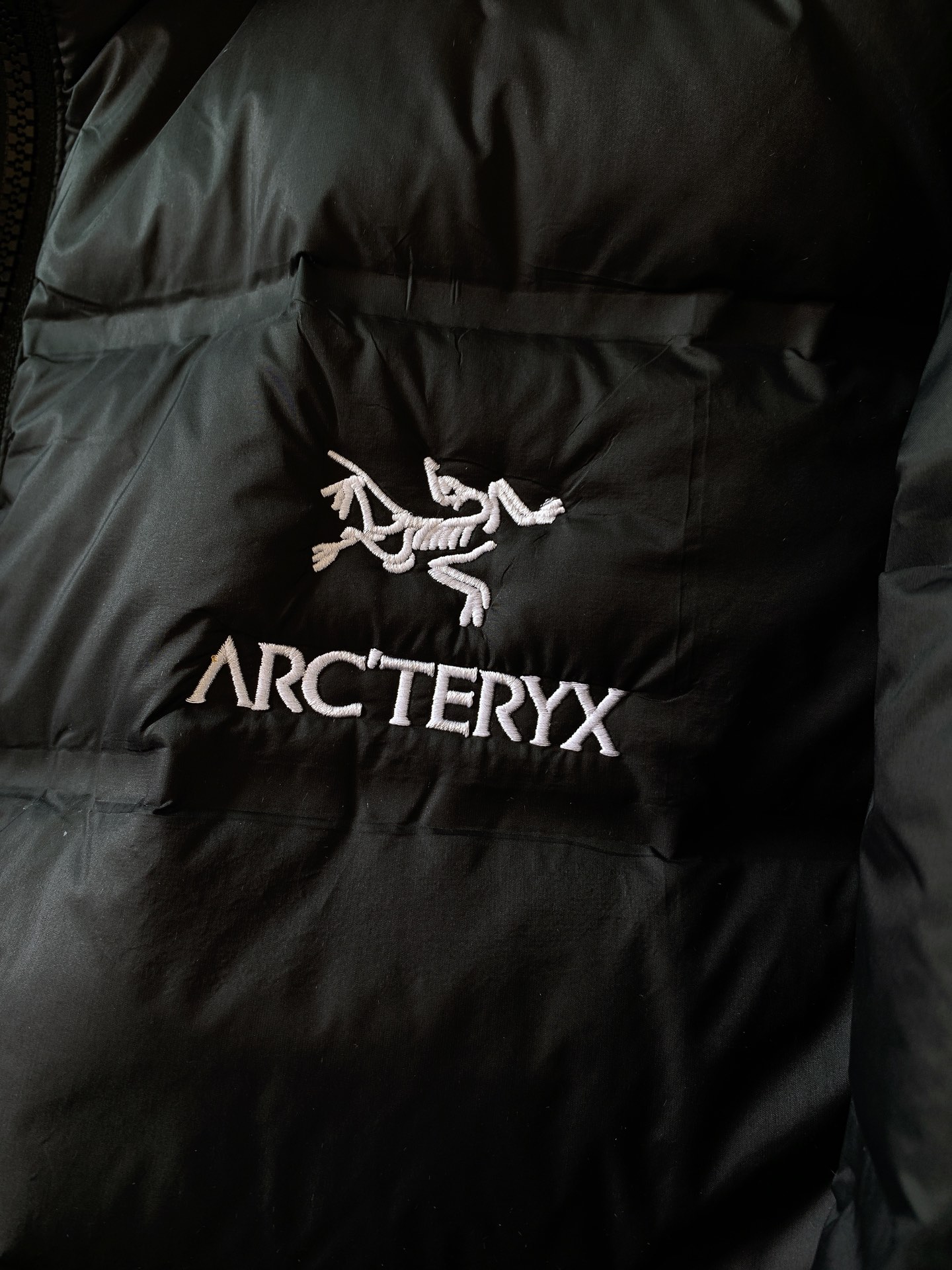 ARCTERYX始祖鸟鸟家王炸款三合一冲锋衣羽绒服了来了！一衣三穿！内胆带logo轻薄户外级羽绒服！外层