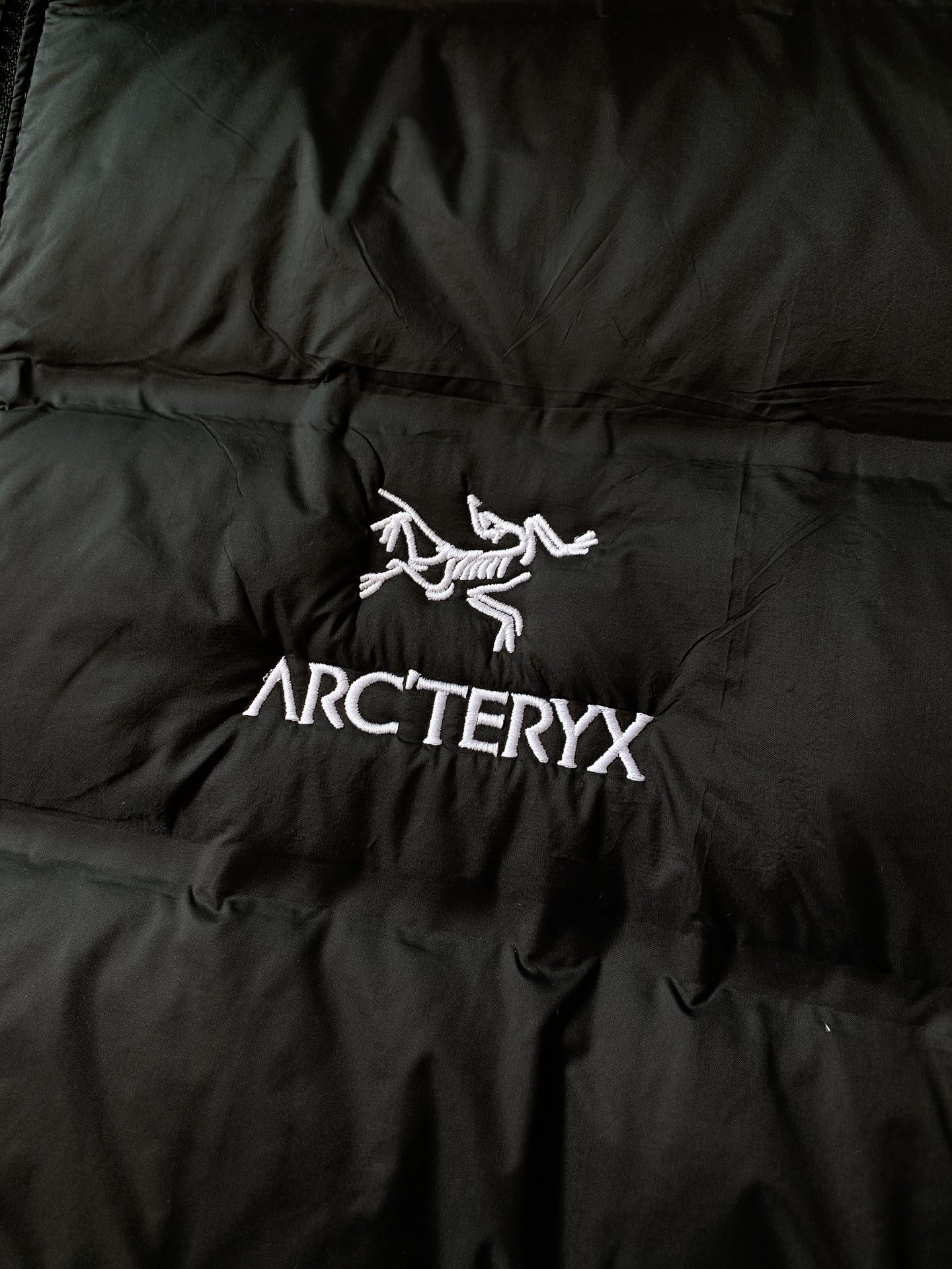 ARCTERYX始祖鸟鸟家王炸款三合一冲锋衣羽绒服了来了！一衣三穿！内胆带logo轻薄户外级羽绒服！外层