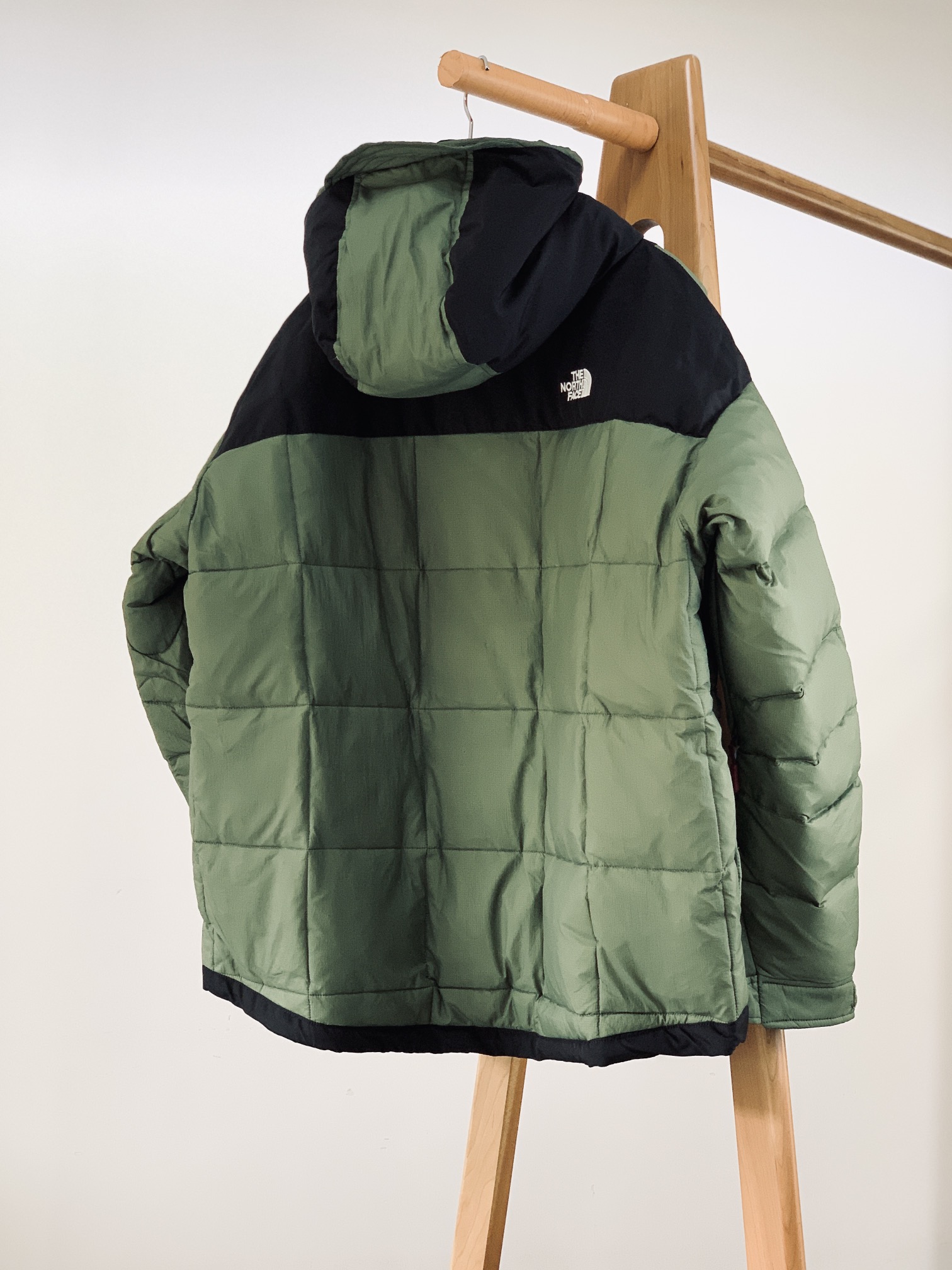 
The North Face®北面 UE先锋设计系列 拼色logo印花拉链刺绣连帽羽绒服 

全羽绒填