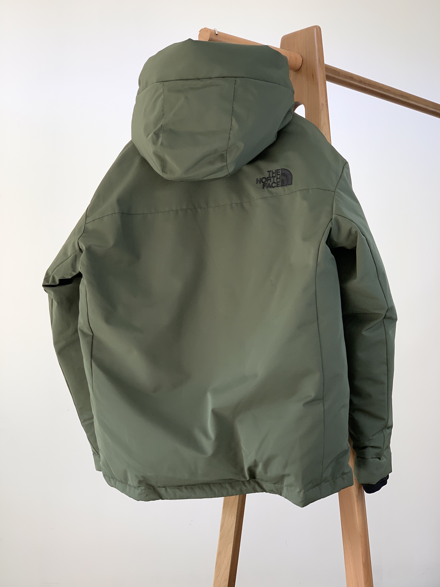 TheNorthFace北面超级厚高端区分市面产品户外的登山系列爆炸厚实一般是在户外极寒天气穿着基本上可