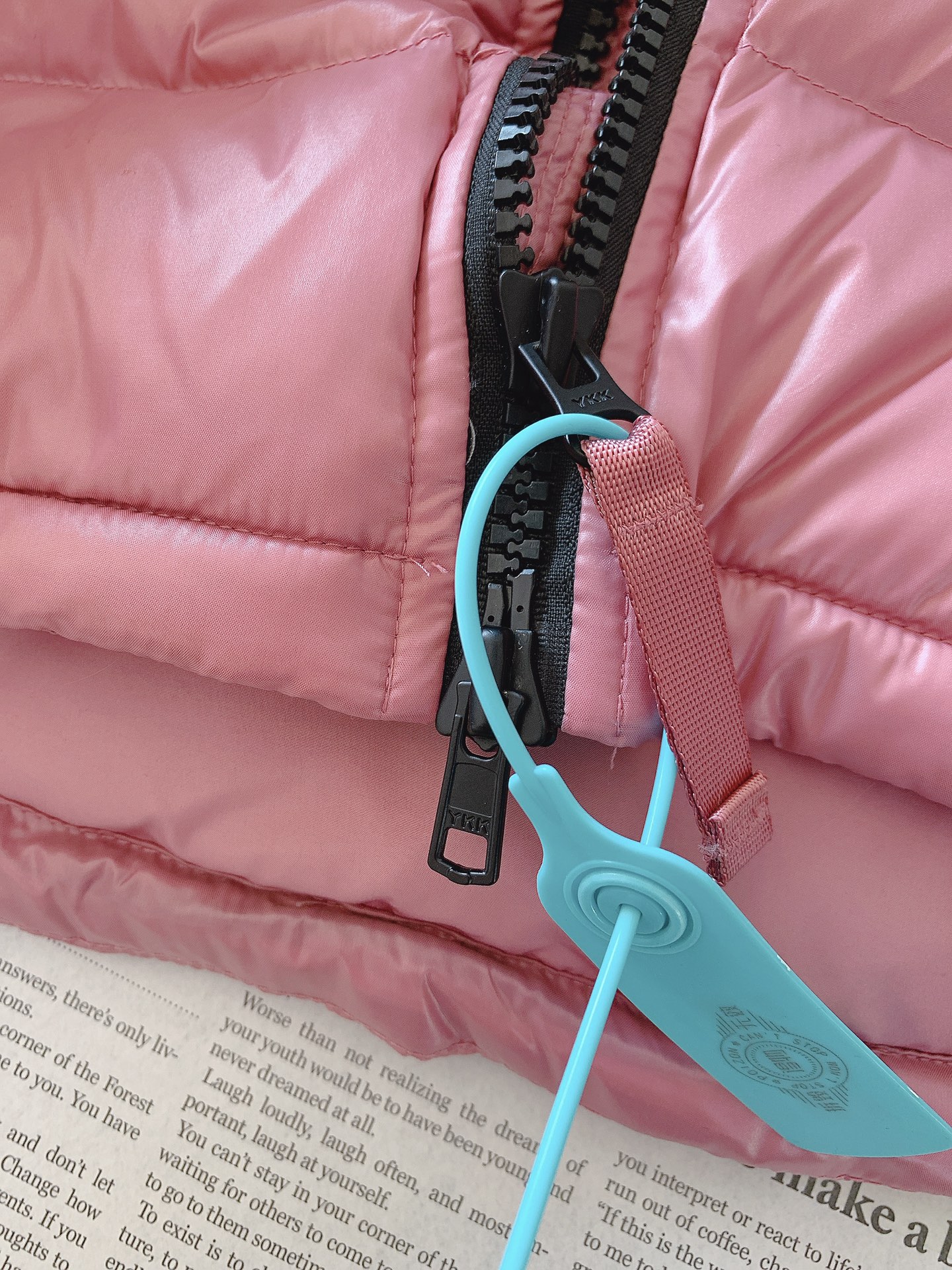 Nike x Drake Nocta系列联名立领公鸭羽绒服，王一博同款，充绒达460克 ，定制YKK拉链