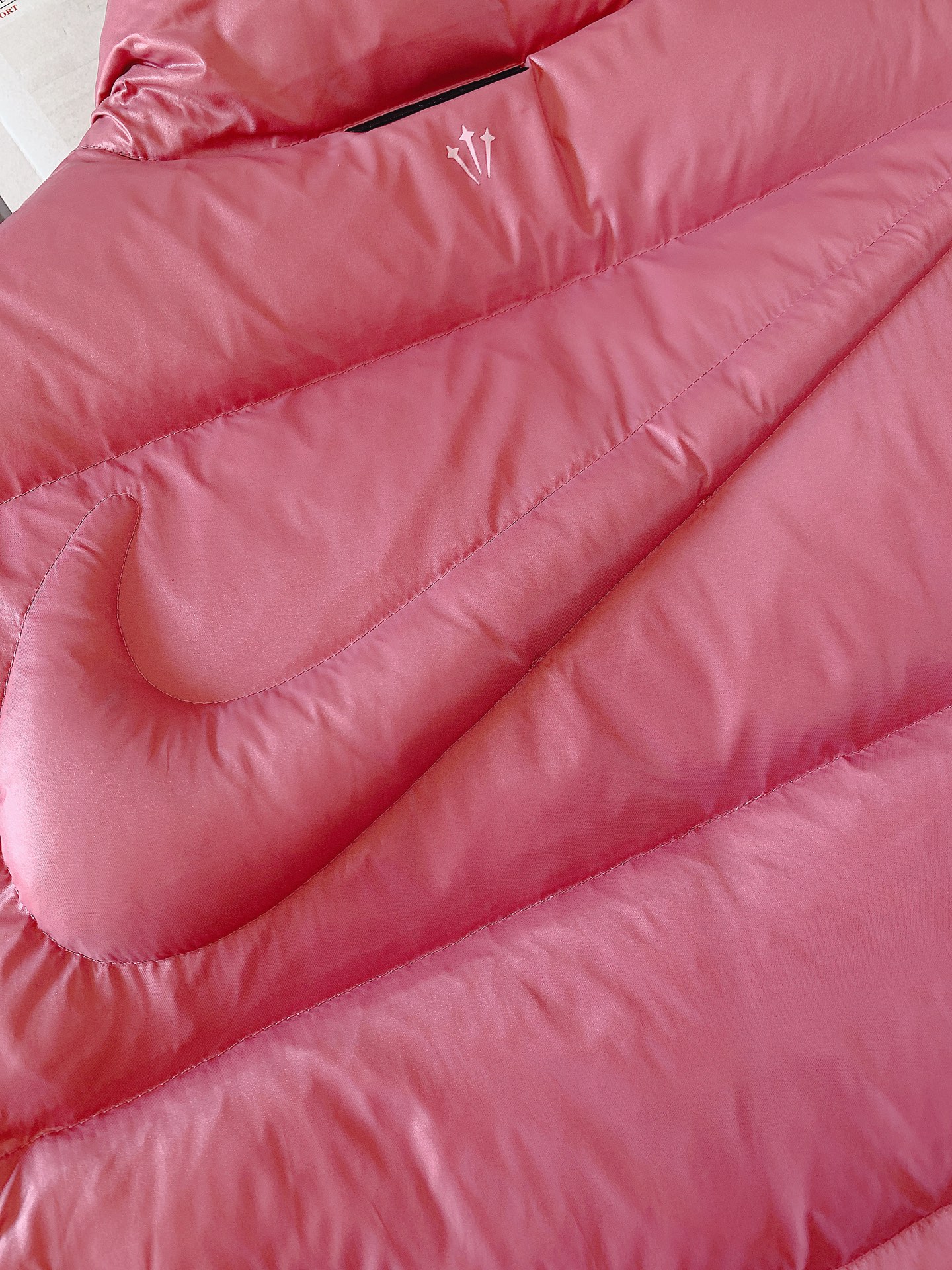 Nike x Drake Nocta系列联名立领公鸭羽绒服，王一博同款，充绒达460克 ，定制YKK拉链