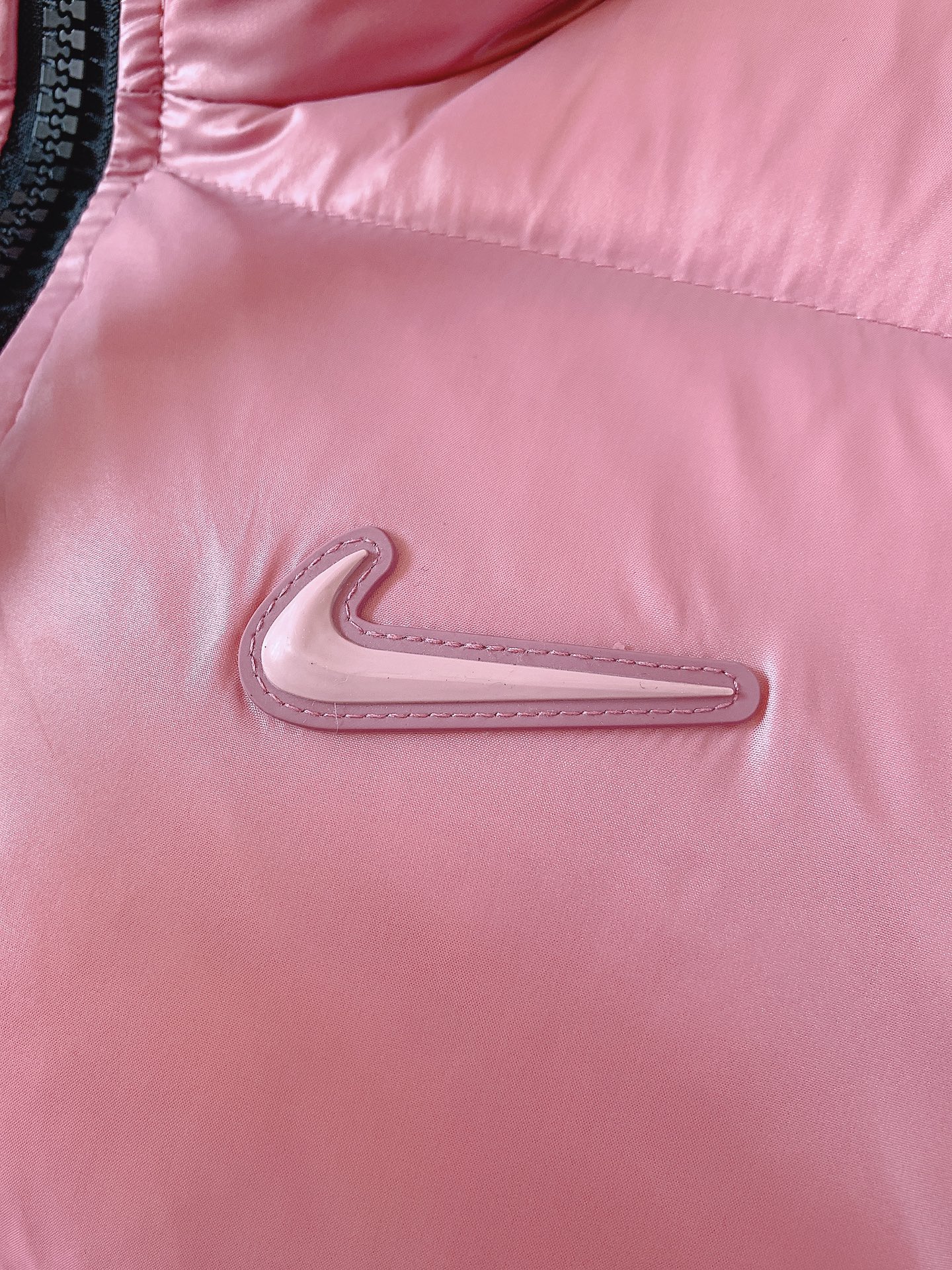 Nike x Drake Nocta系列联名立领公鸭羽绒服，王一博同款，充绒达460克 ，定制YKK拉链