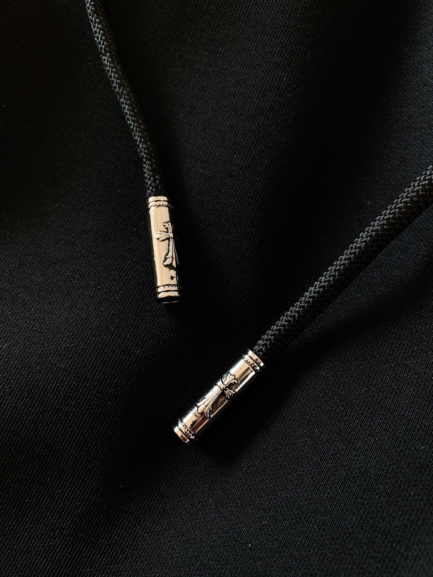 
Chrome Hearts 克罗心 秋冬加绒款时尚高街休闲裤，一款只需要一眼就能爱上的超高颜值设计，全