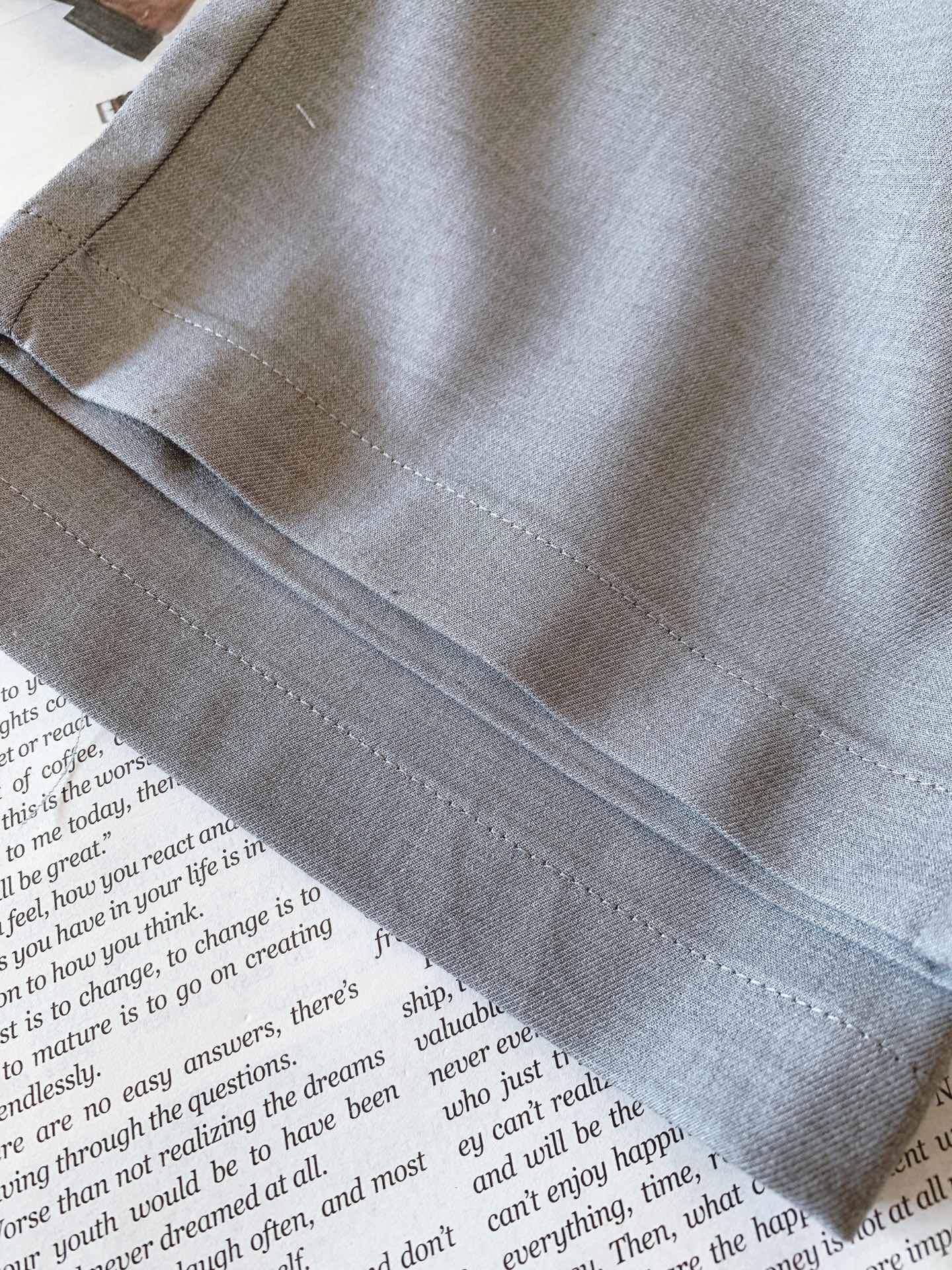一套
Kiton 基督恩 2025SS早春新品
轻薄款连帽套装，进口定制面料打造，舒适透气，质地超赞，客