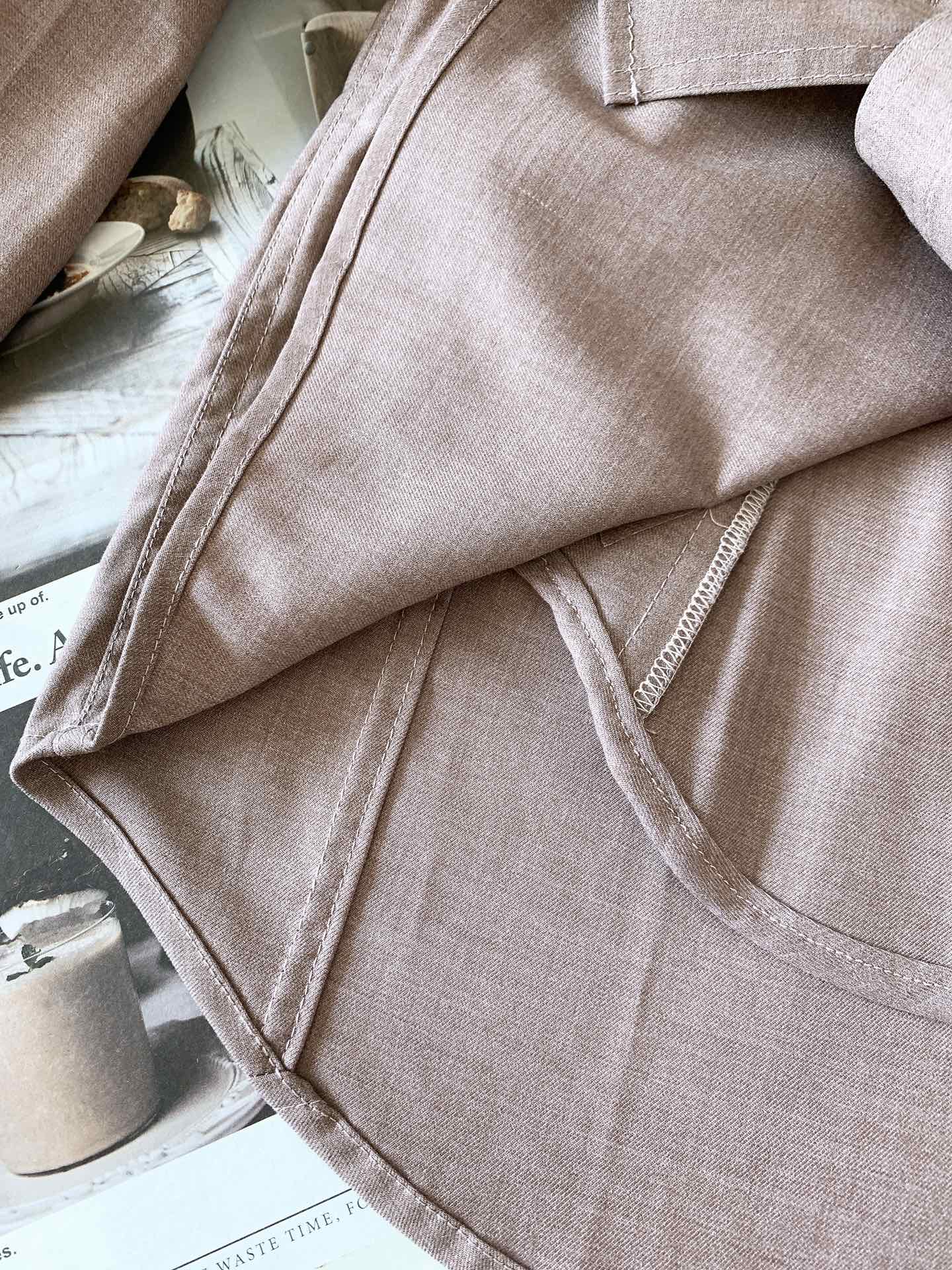 一套
Kiton 基督恩 2025SS早春新品
轻薄款连帽套装，进口定制面料打造，舒适透气，质地超赞，客