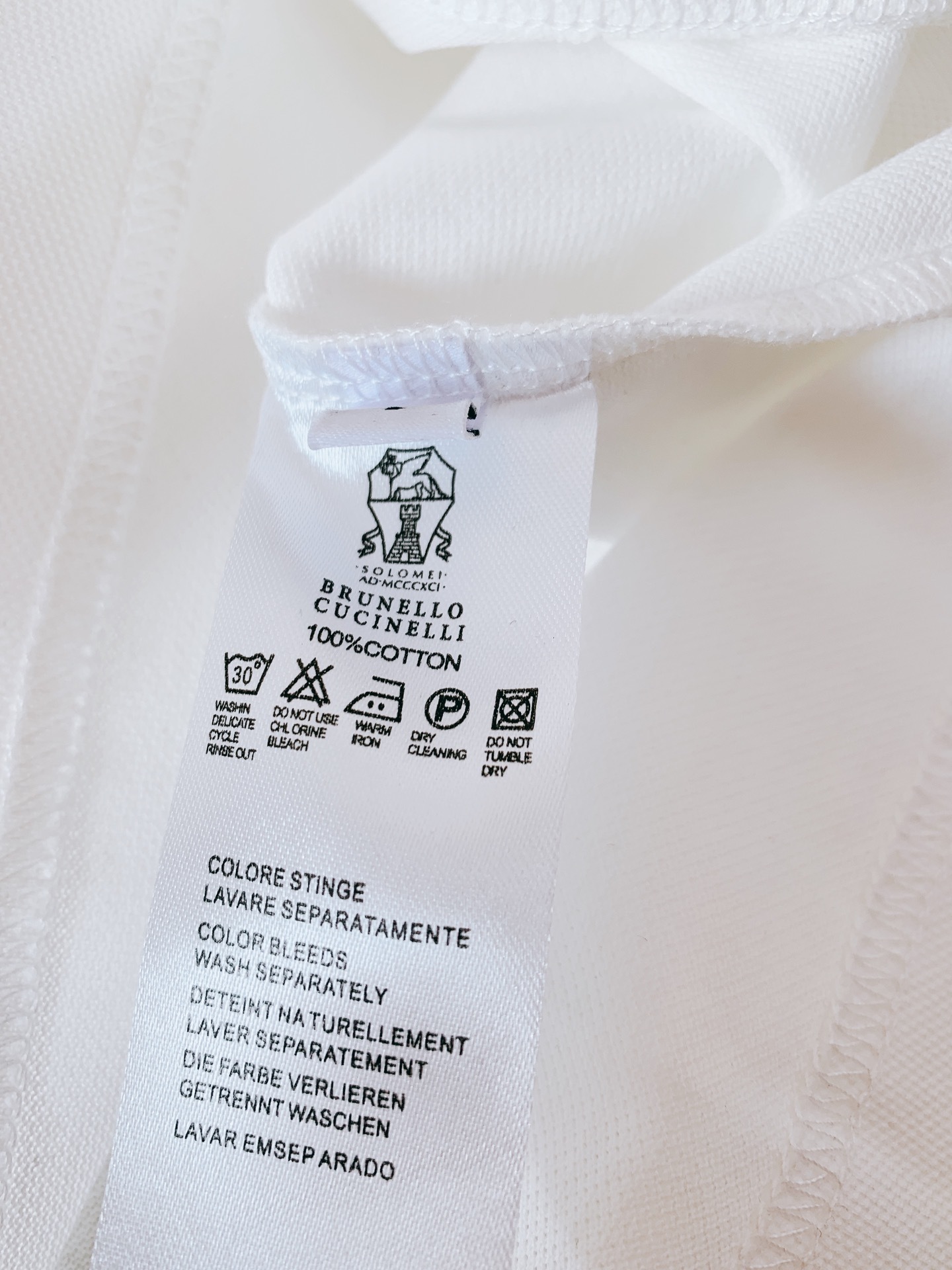 Brunello Cucinelli 布鲁奈罗.库奇内利 2025SS春夏新品
BC极简精粹高级翻领
