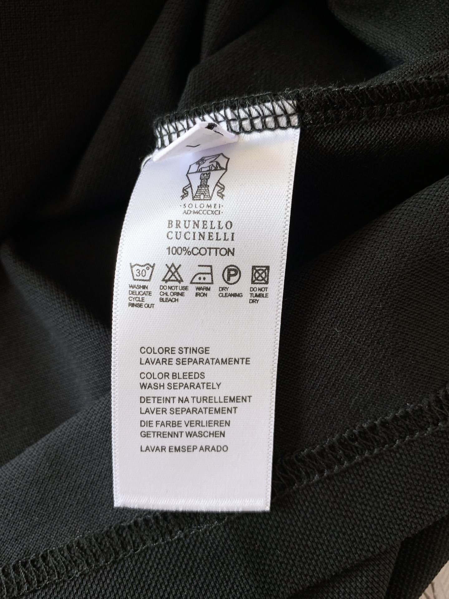 Brunello Cucinelli 布鲁奈罗.库奇内利 2025SS春夏新品
BC极简精粹高级翻领
