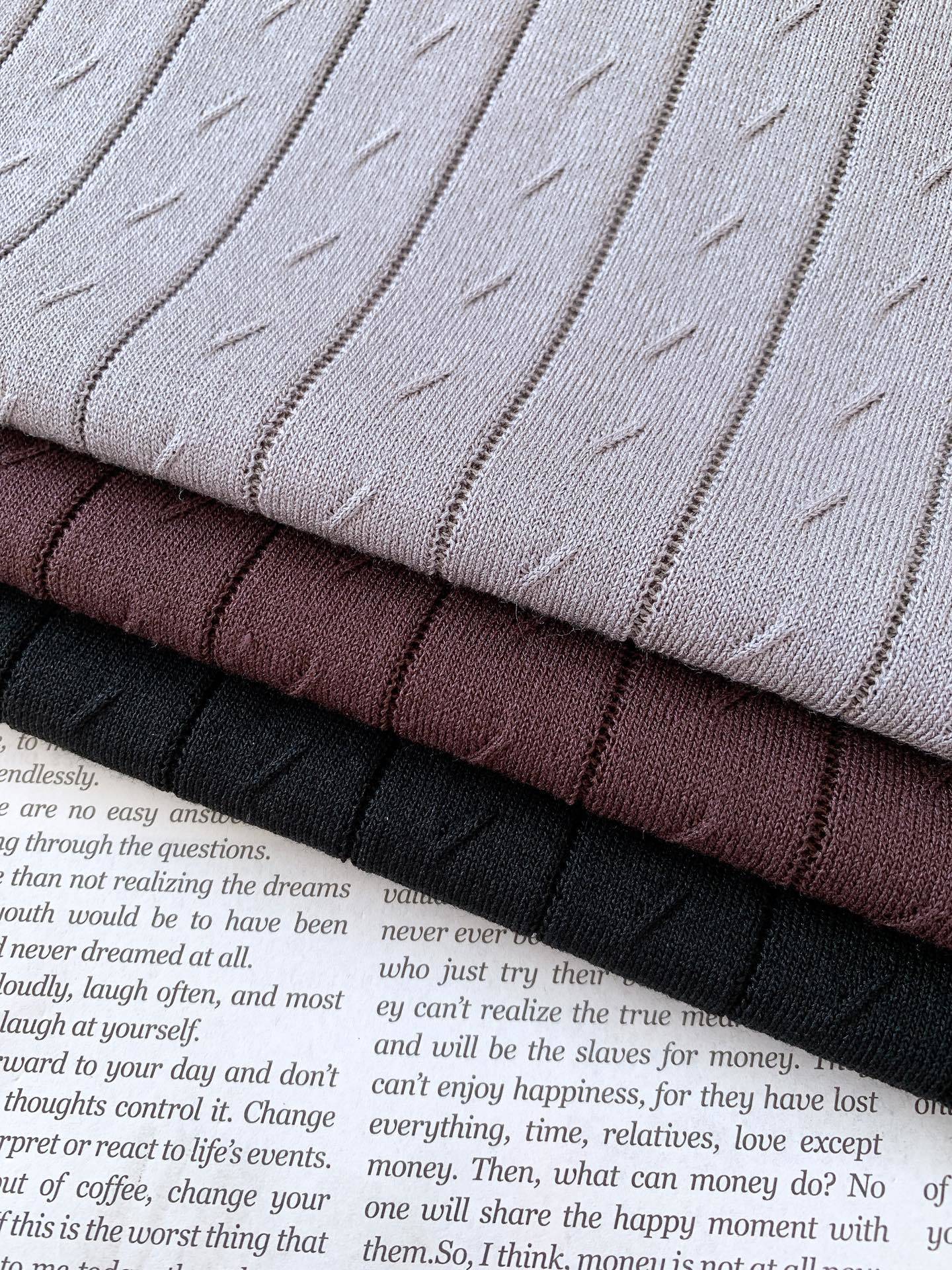 Brunello Cucinelli 布鲁奈罗.库奇内利 2025SS春夏新品
BC极简精粹高级圆领