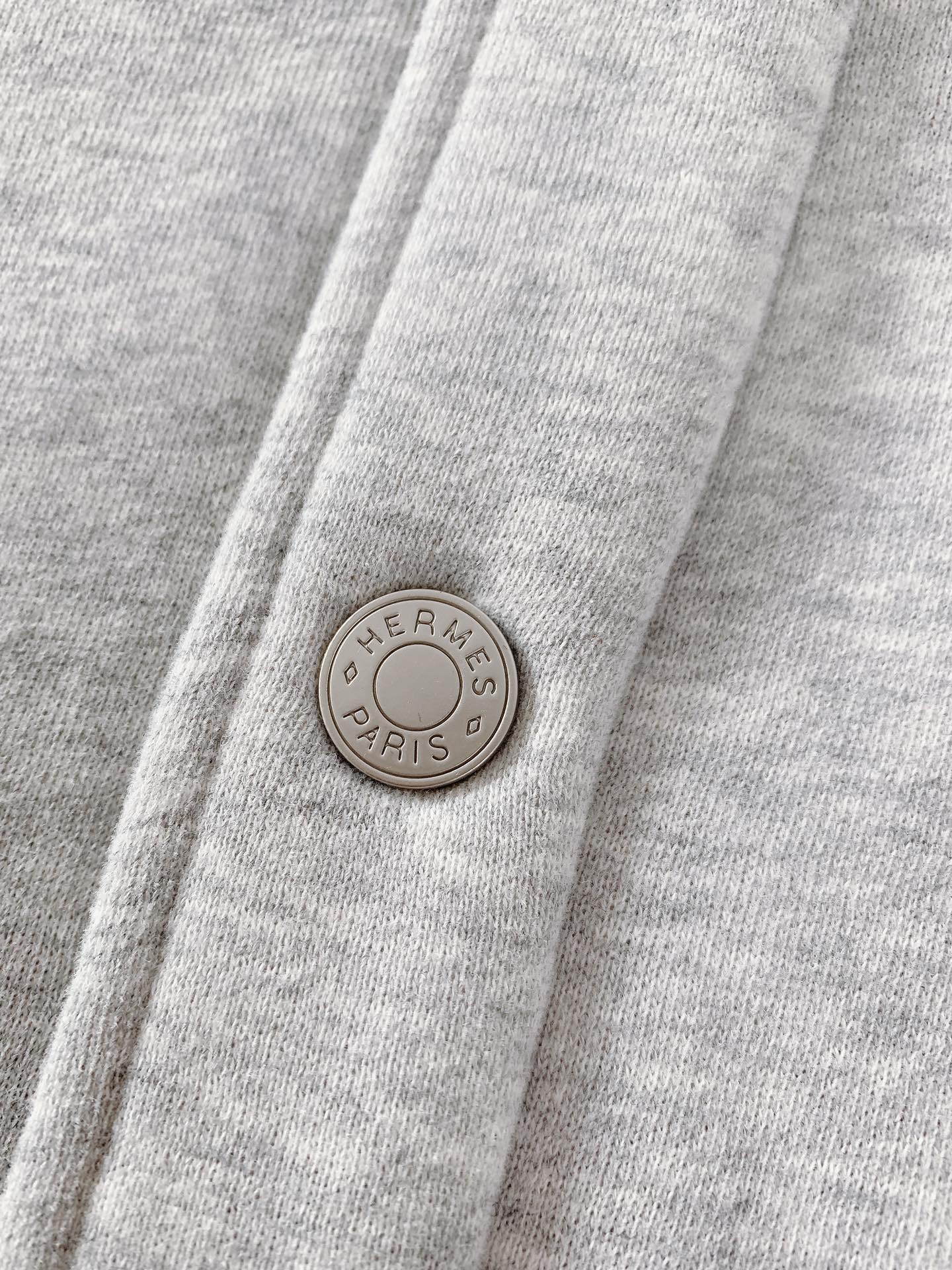 Hermès Grey Cotton Blend Bomber Jacket - Comfortable & Stylish Outerwear 7 i1740582082 3740 6
