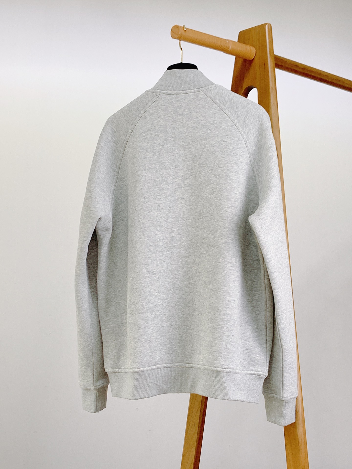 Hermès Grey Cotton Blend Bomber Jacket - Comfortable & Stylish Outerwear 3 i1740582082 7078 8