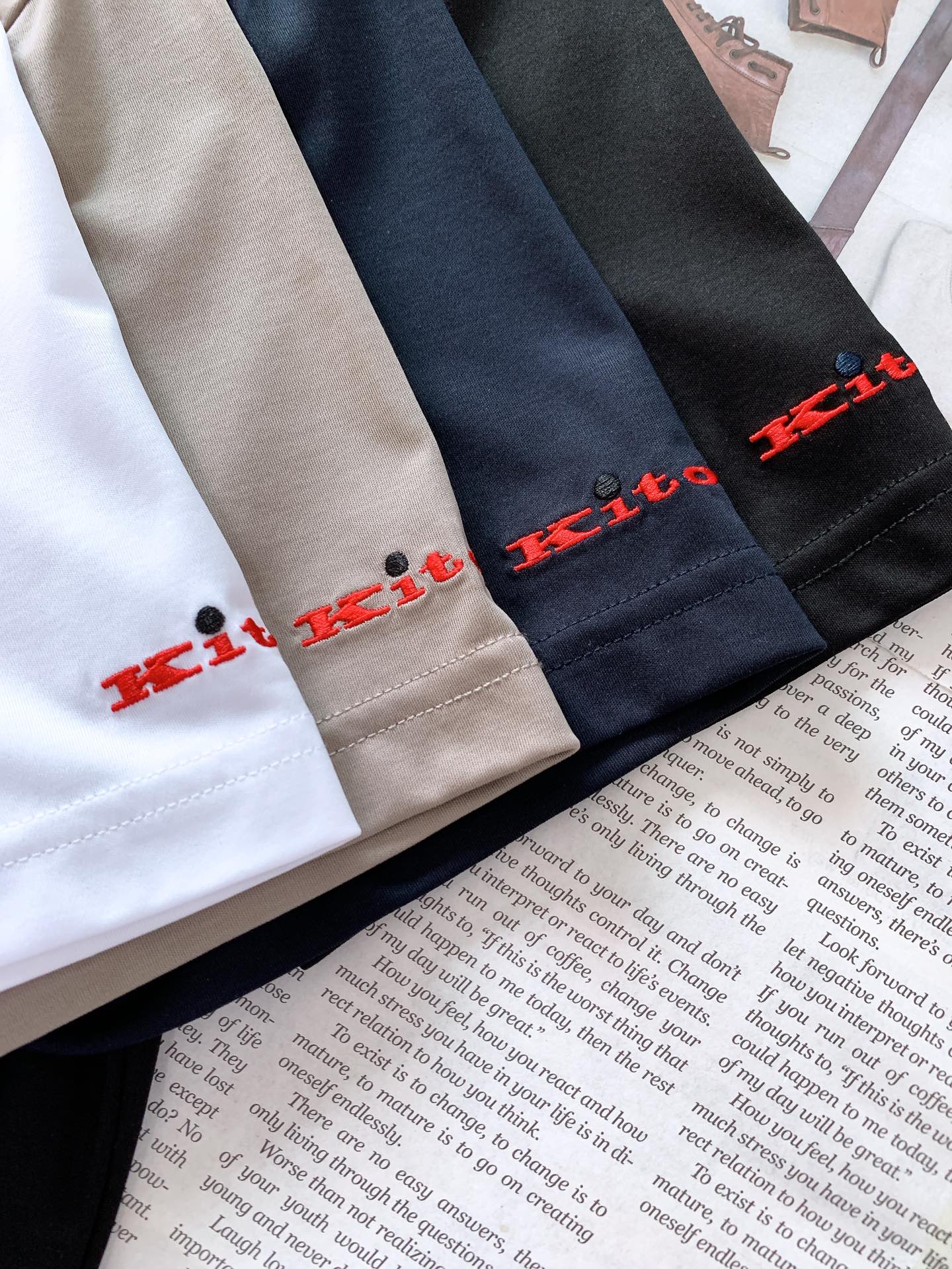 NO:132110,Kiton Christen 2025SS Spring and Summer New Products Italian Top Suit Brand, Ice Smooth ~ Stretch Smooth Solid Round Neck Short Sleeve T-shirt A brand from Naples, known as 